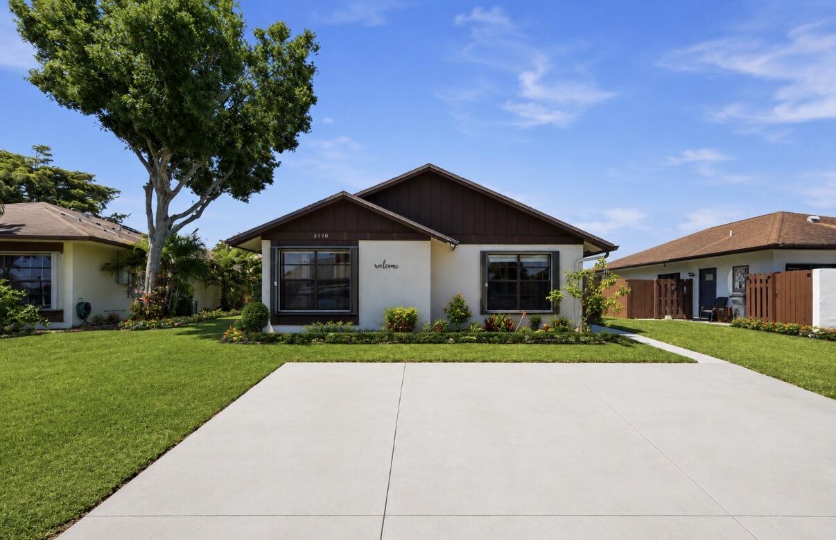 5330 Mendoza Street Property Photo 1