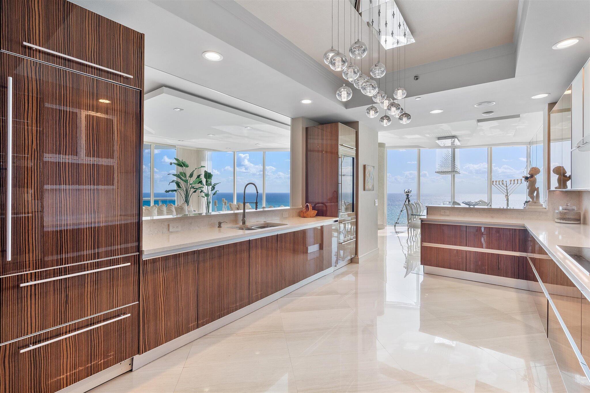2711 S Ocean Drive 3602 Property Photo 18