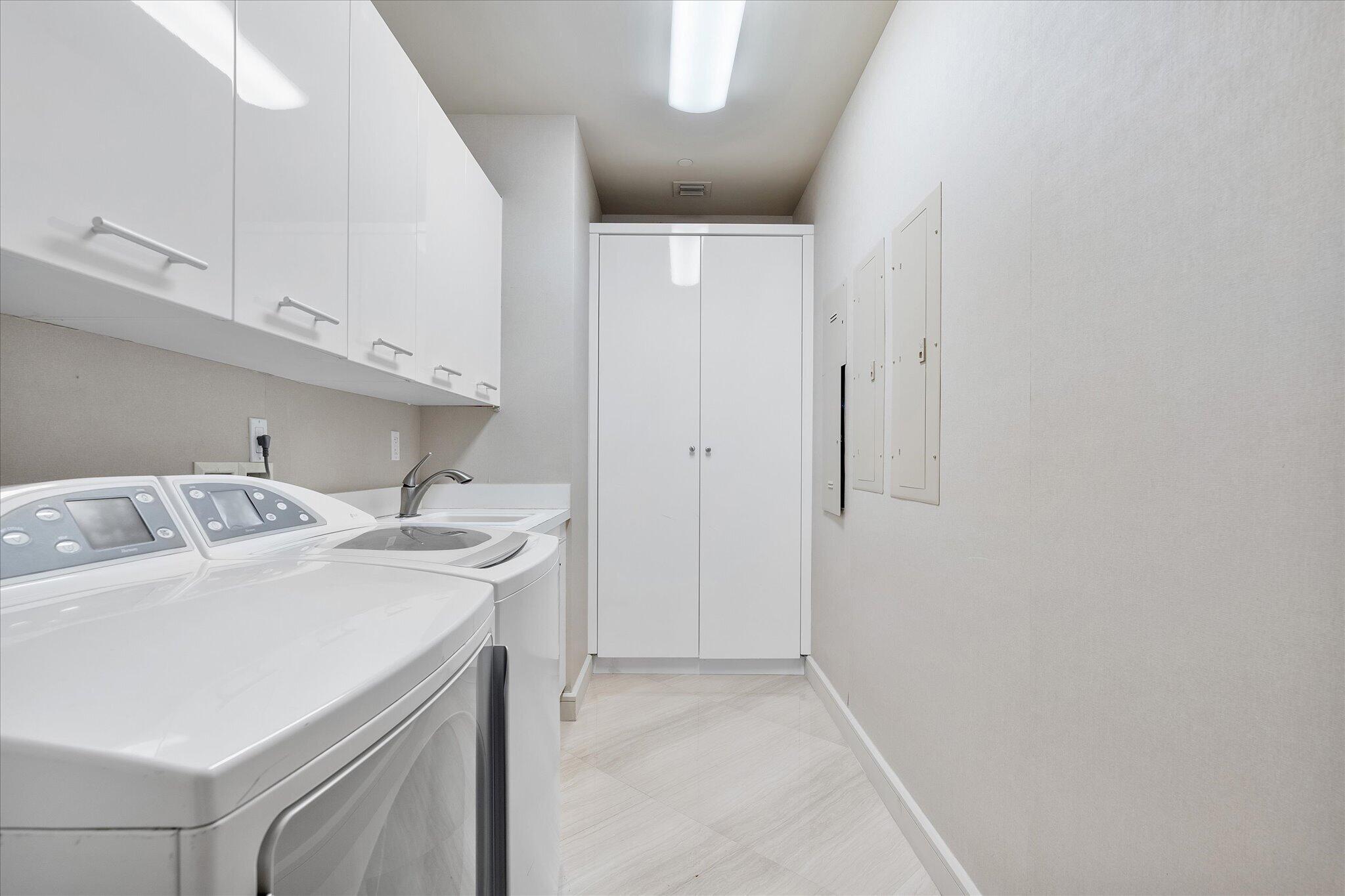 2711 S Ocean Drive 3602 Property Photo 75