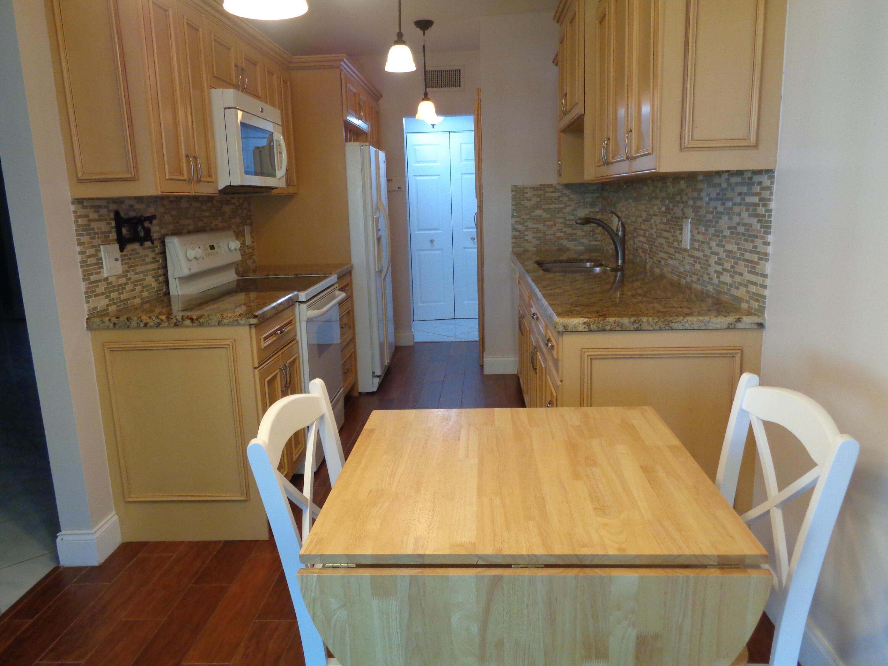6328 W Longboat Lane 201 Property Photo 5