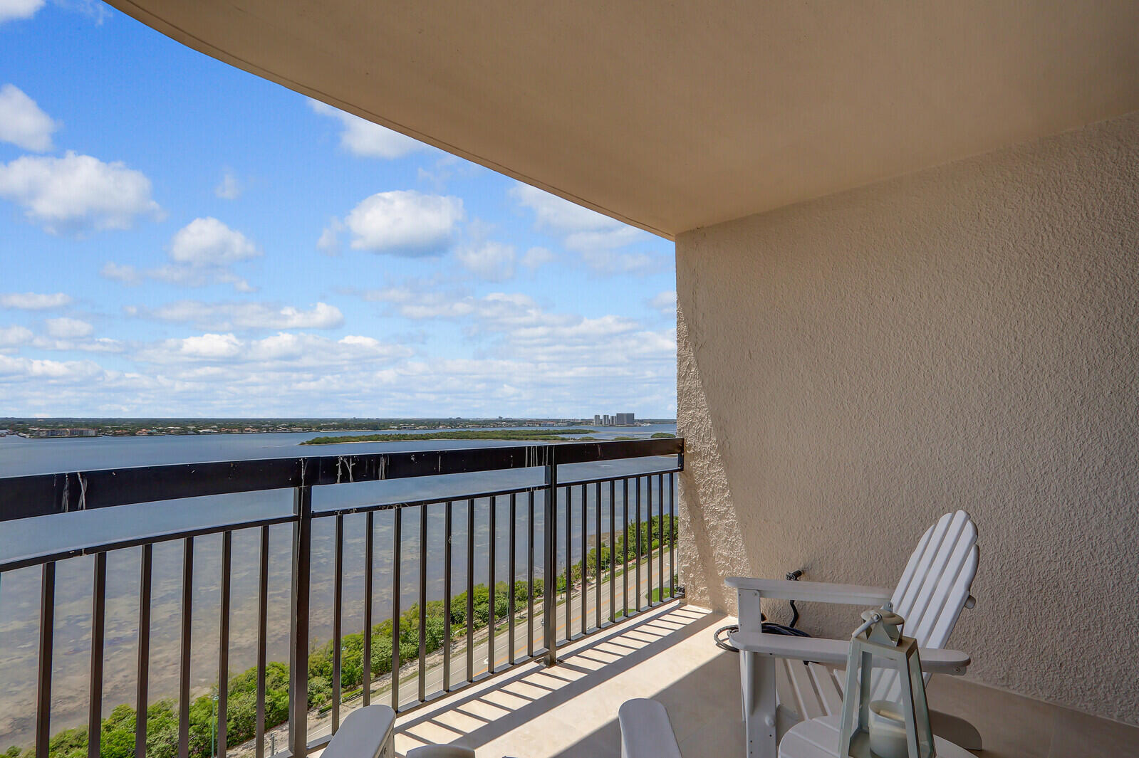 5380 N Ocean Drive 18j Property Photo 49