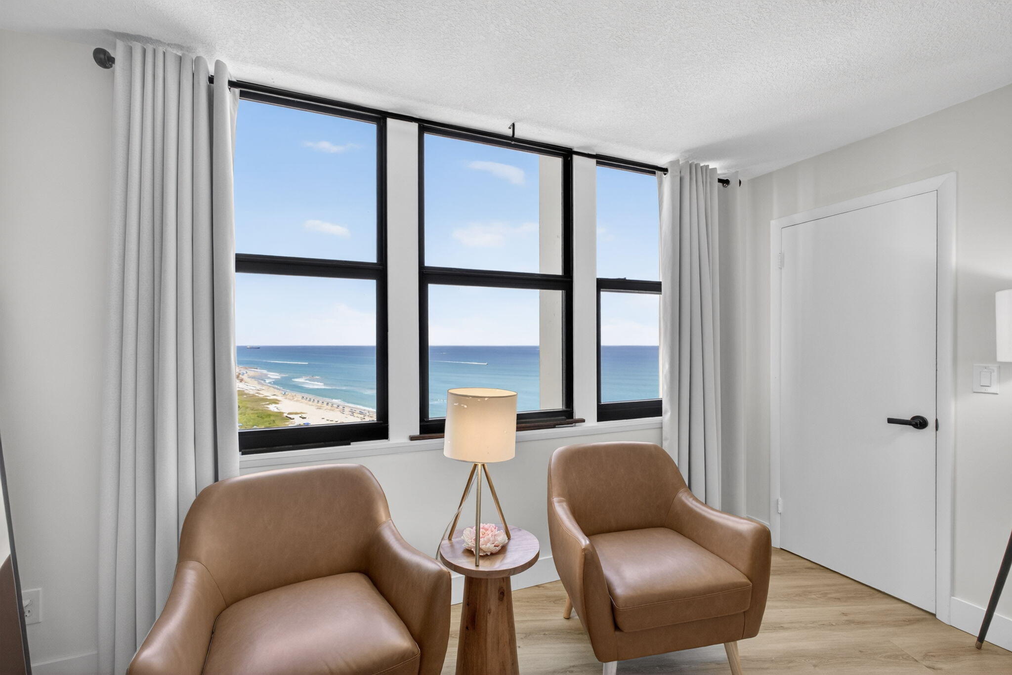 2800 N Ocean Drive A-19c Property Photo 18