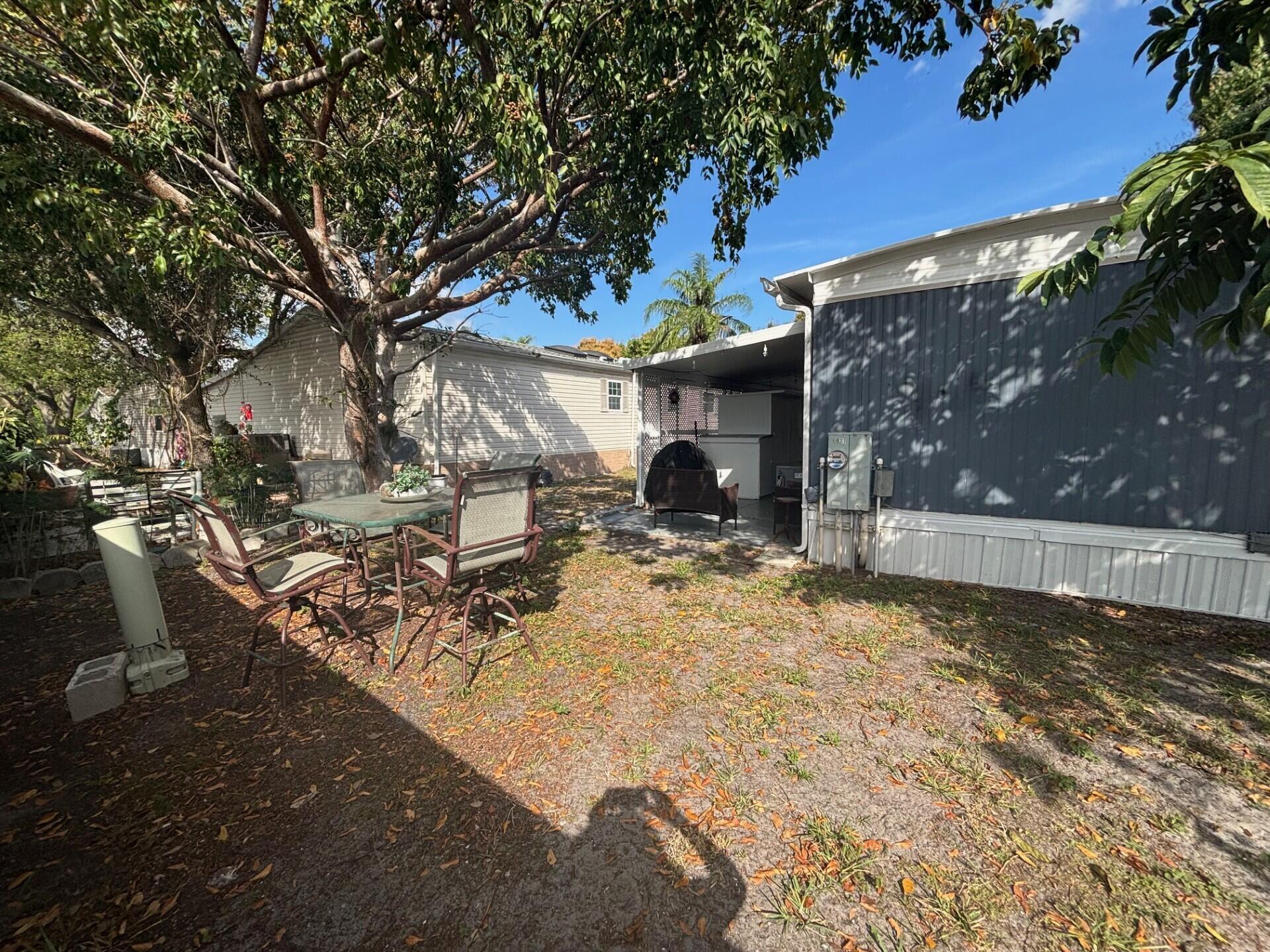 6931 Nw 45th Terrace Property Photo 17