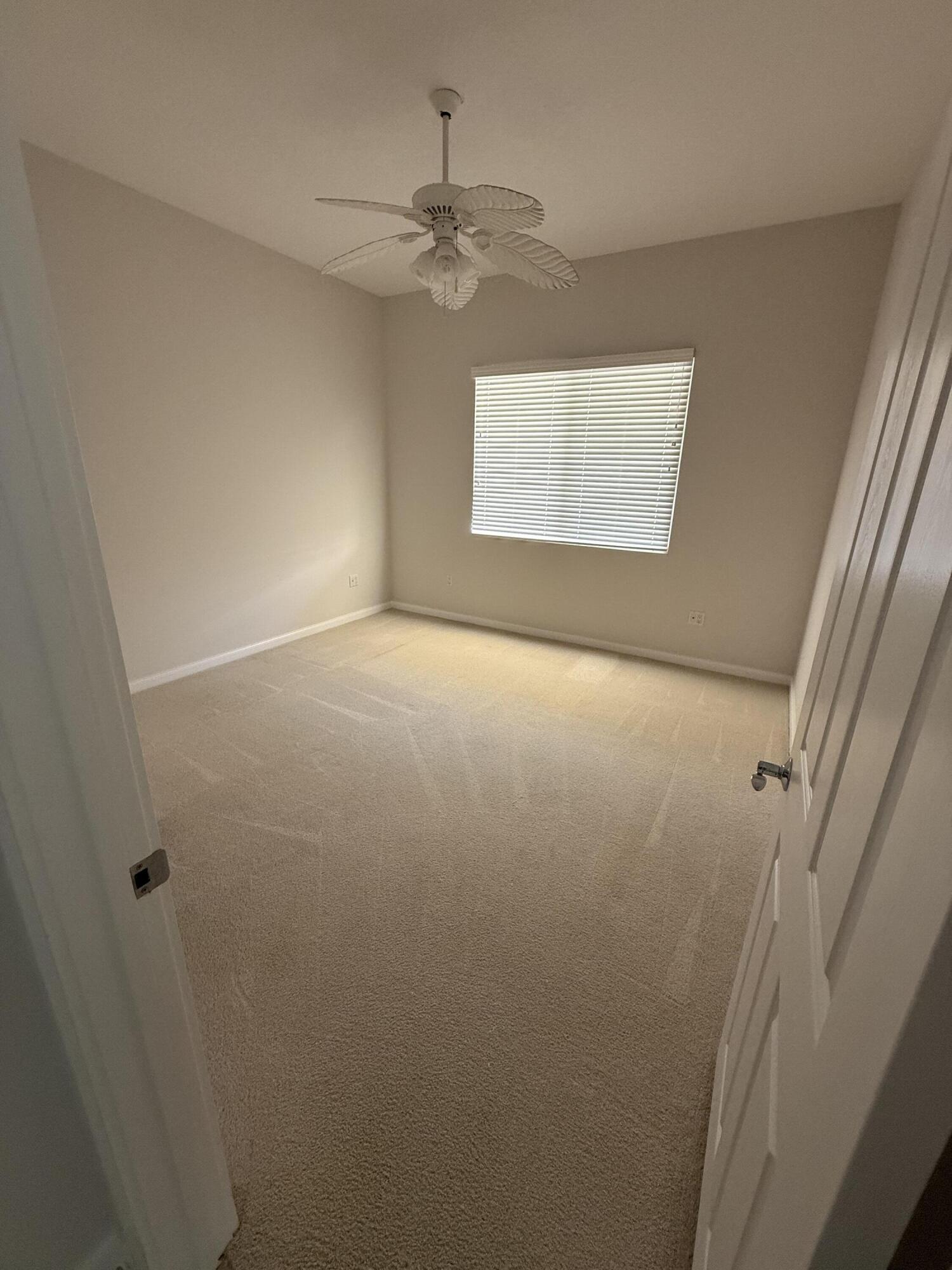 4 Harbour Isle Drive E Unit 204 Property Photo 4