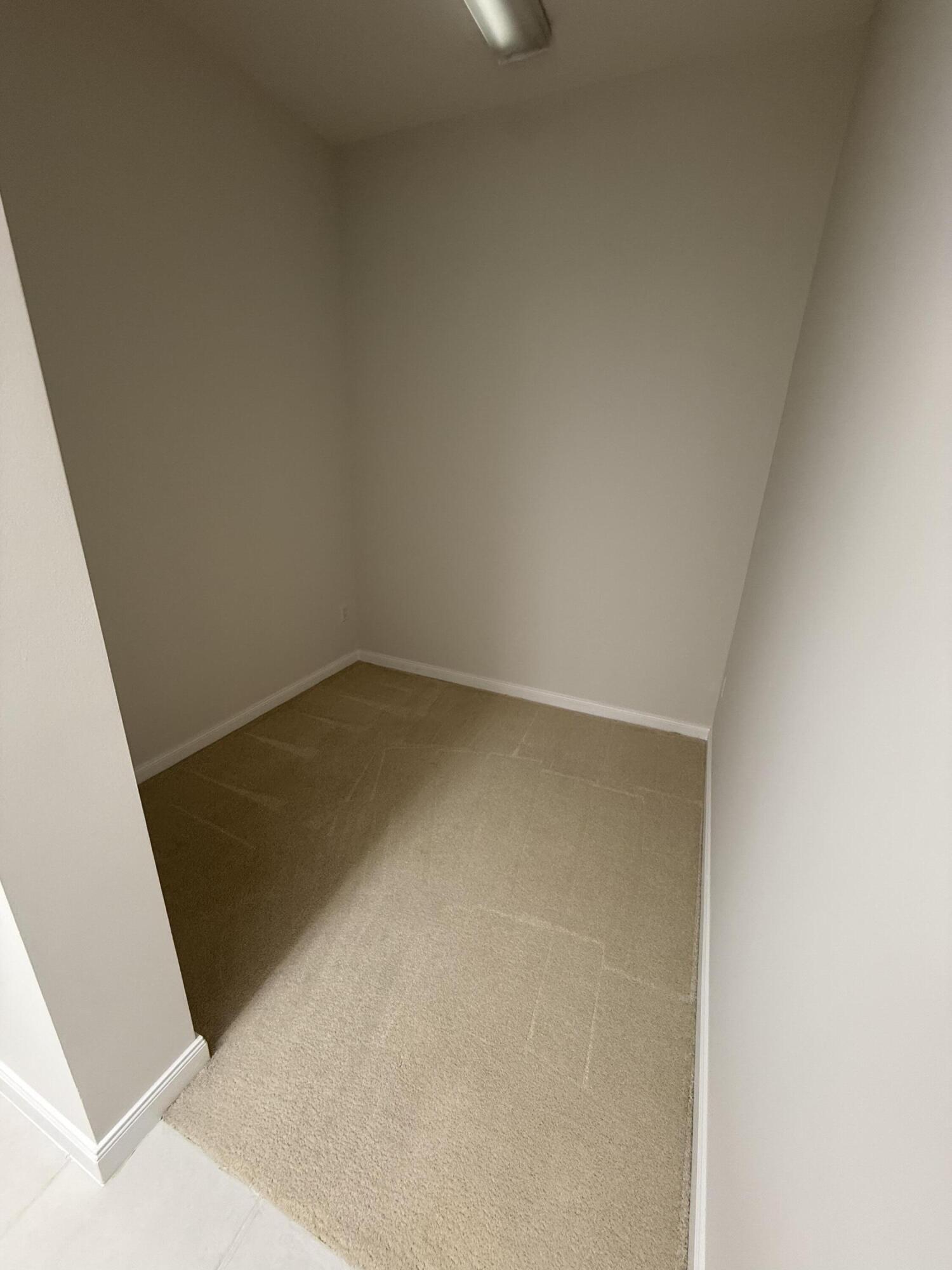 4 Harbour Isle Drive E Unit 204 Property Photo 24