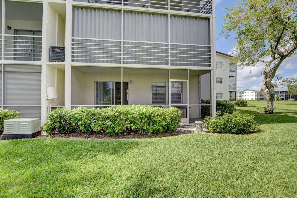 137 Fanshaw D Property Photo 11