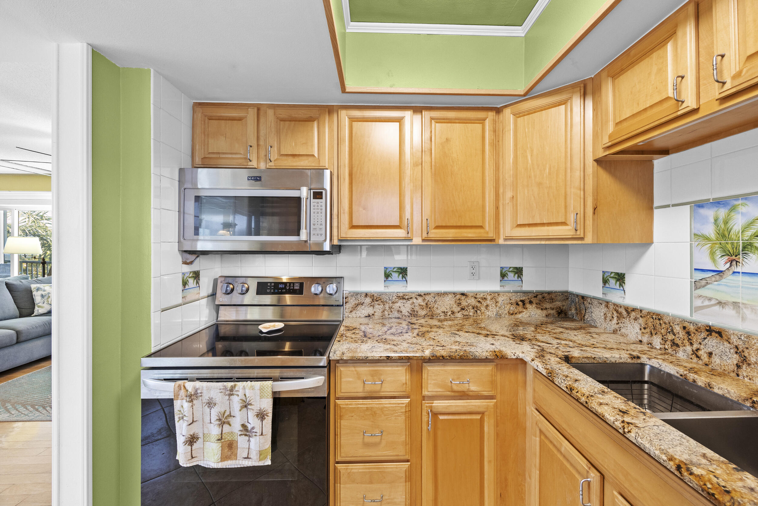 1820 New Palm Way 308 Property Photo 11
