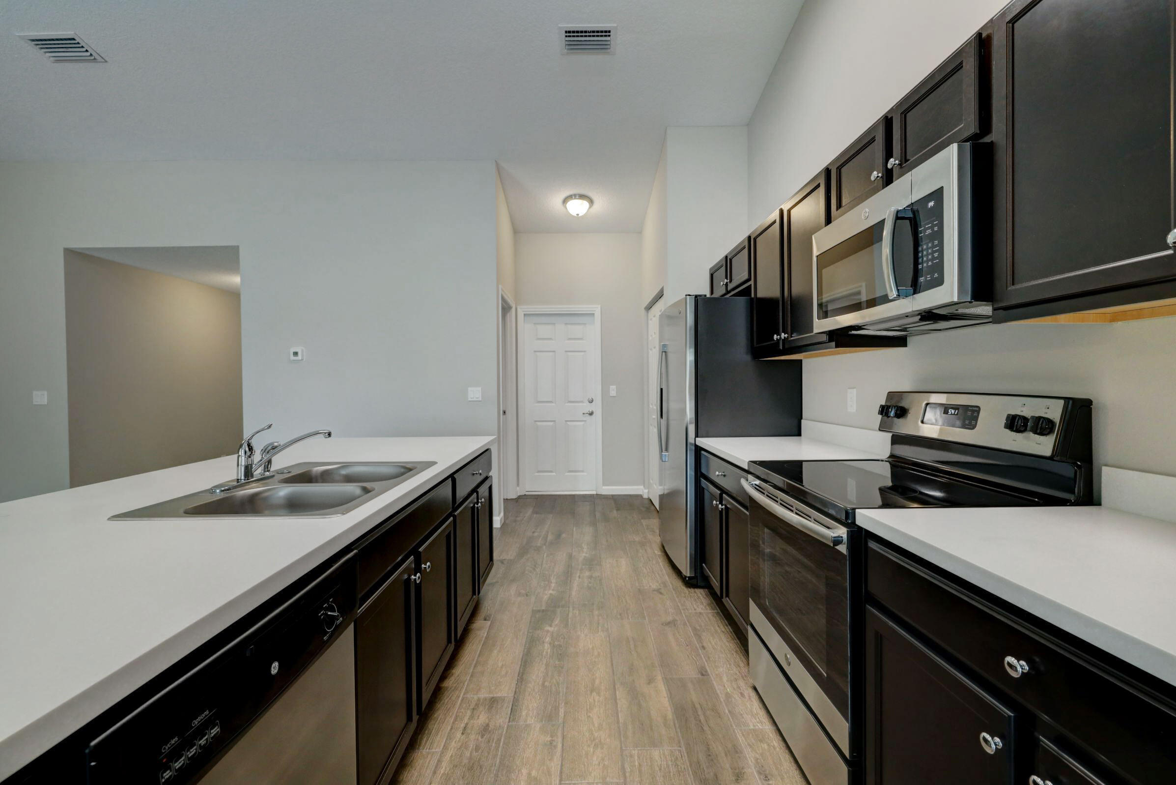 1817 Sw Altman Avenue Property Photo 8