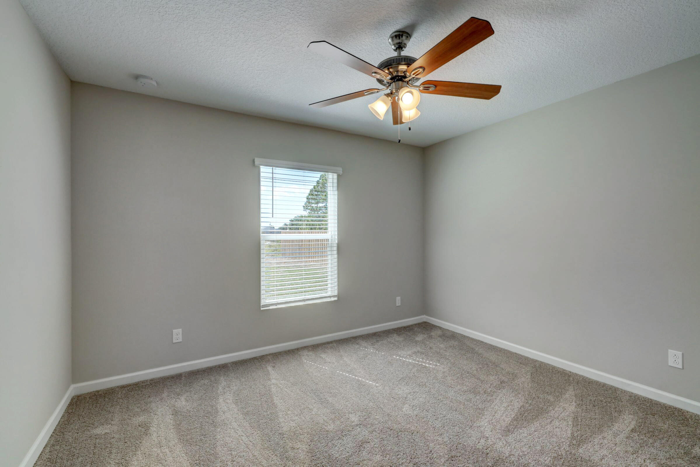 1817 Sw Altman Avenue Property Photo 26
