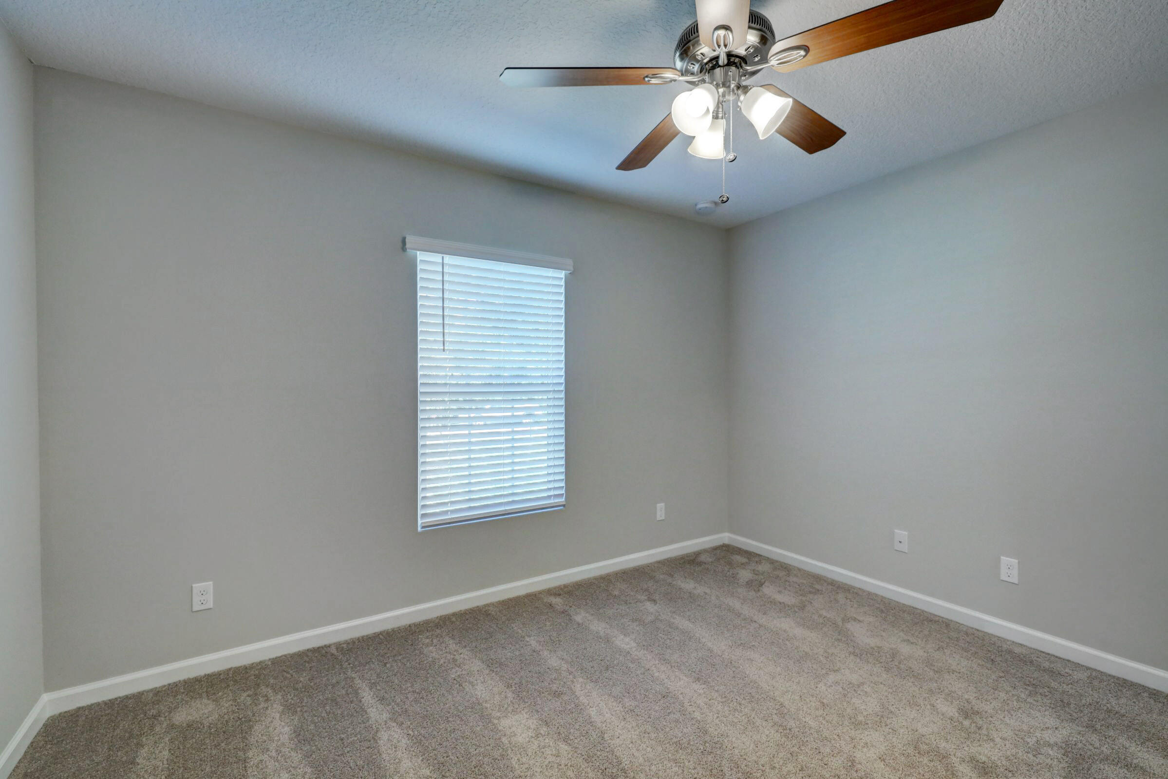 1817 Sw Altman Avenue Property Photo 30