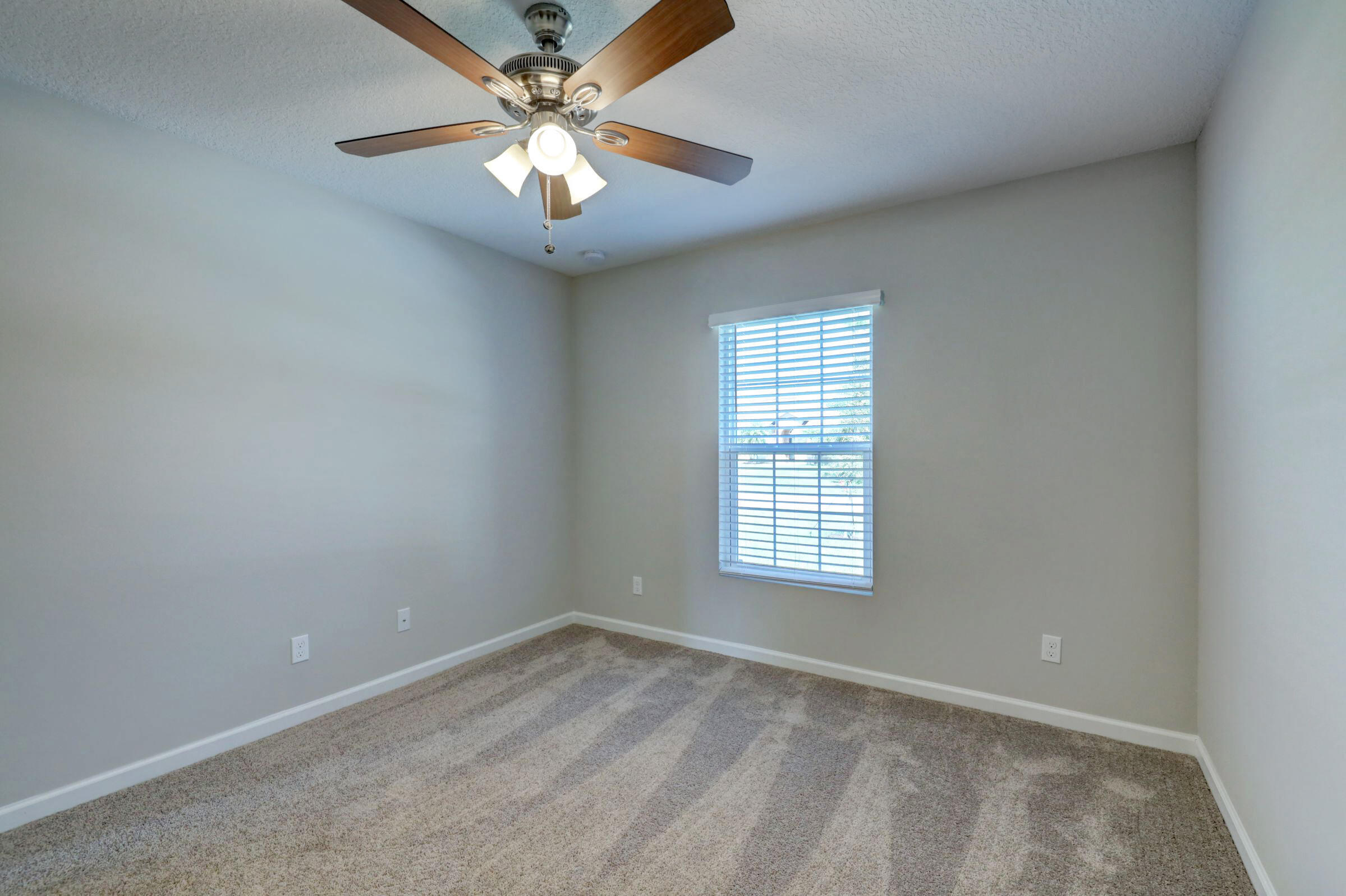 1817 Sw Altman Avenue Property Photo 34