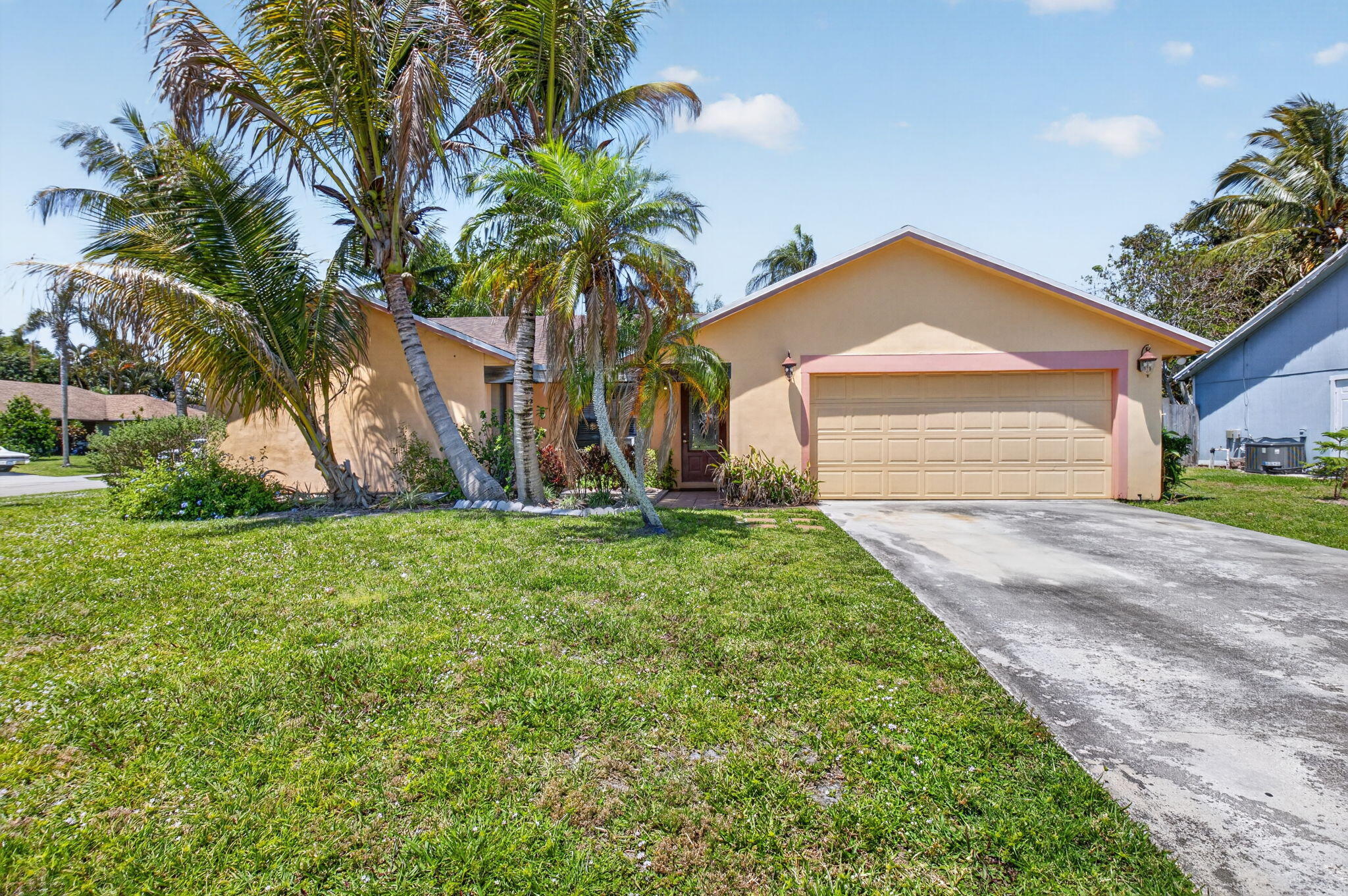 9389 Longmeadow Circle