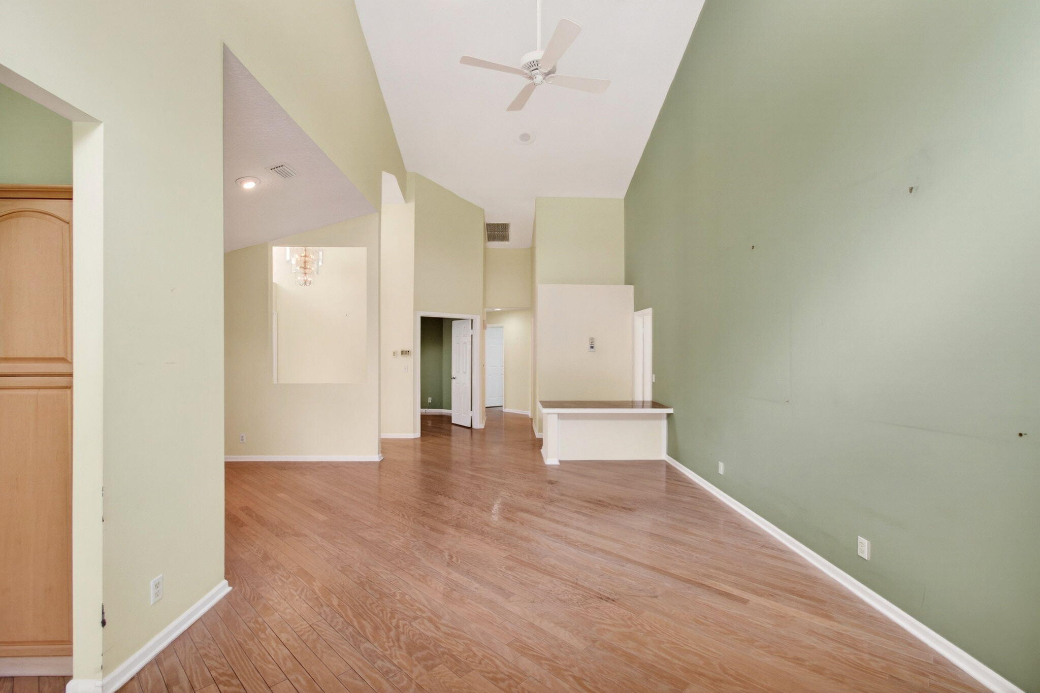 6071 Greenspointe Drive Property Photo 13