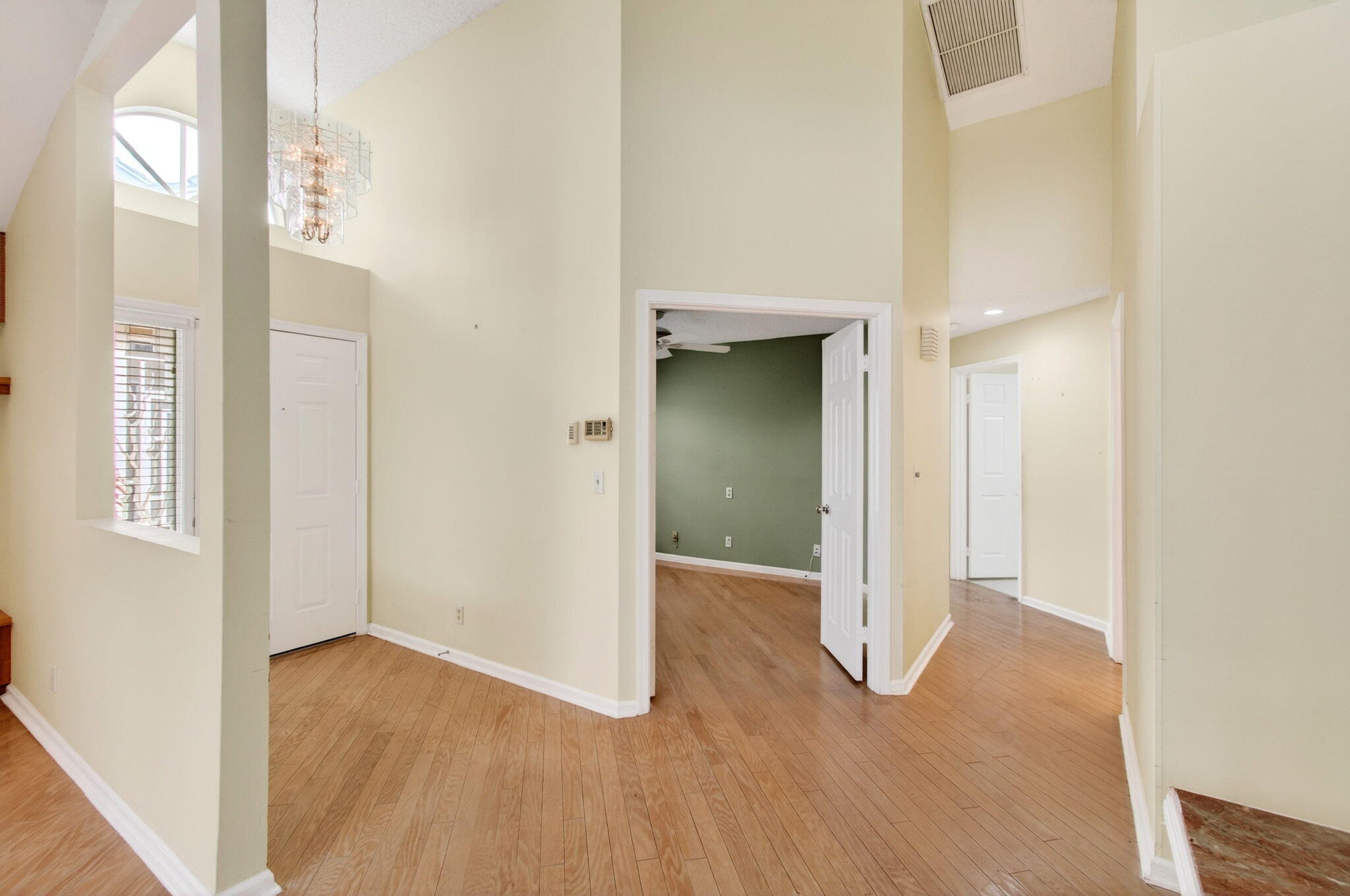 6071 Greenspointe Drive Property Photo 28