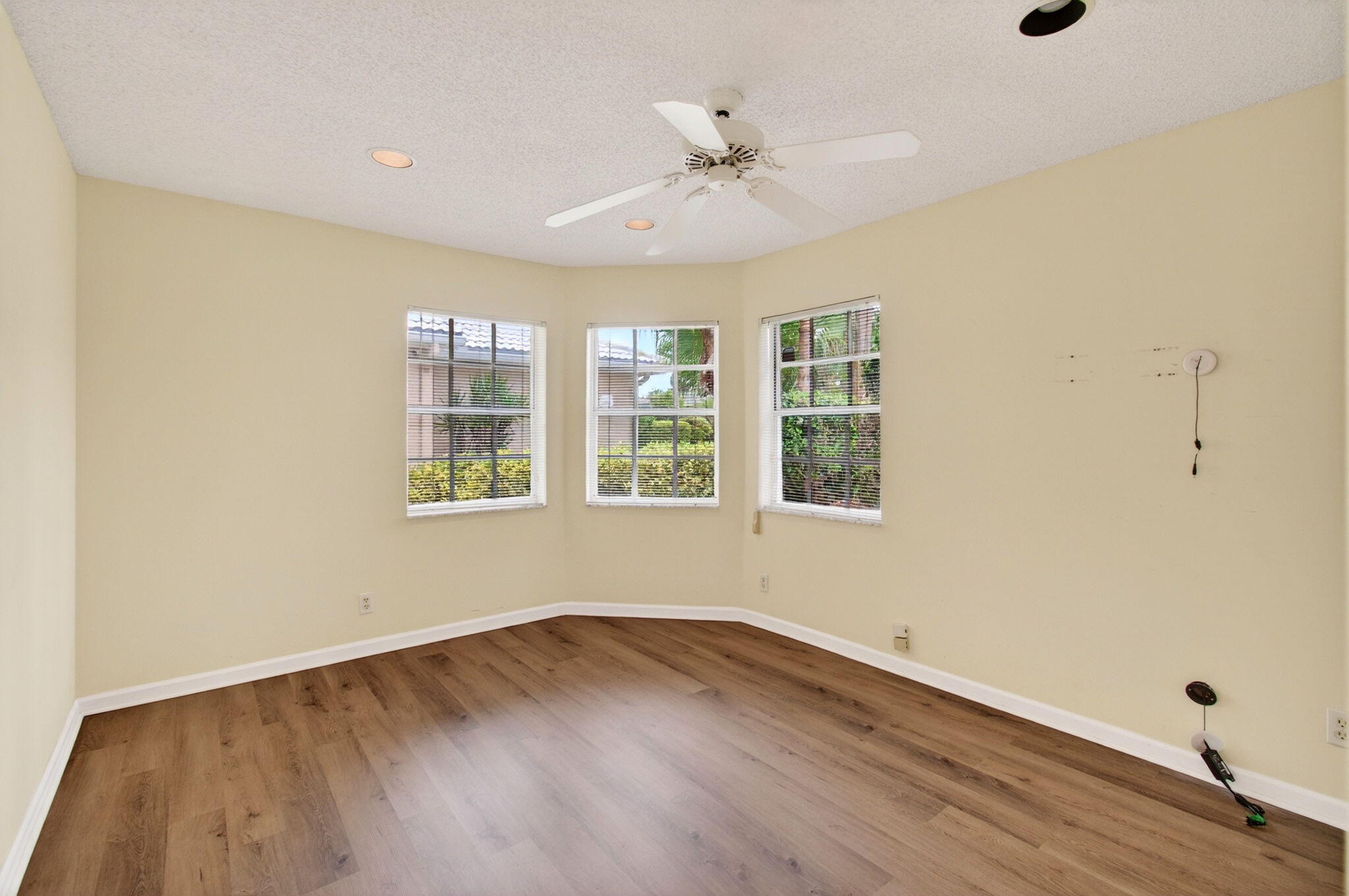 6071 Greenspointe Drive Property Photo 31