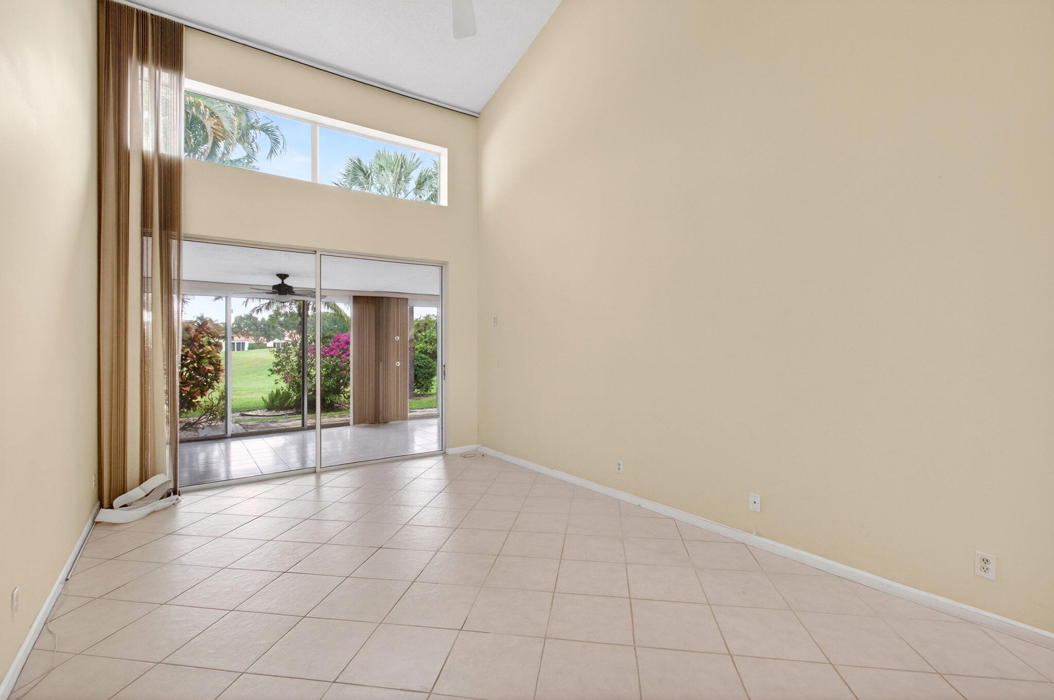 6071 Greenspointe Drive Property Photo 36