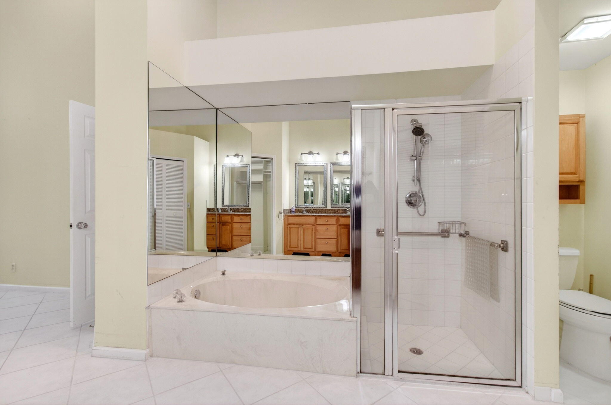 6071 Greenspointe Drive Property Photo 41
