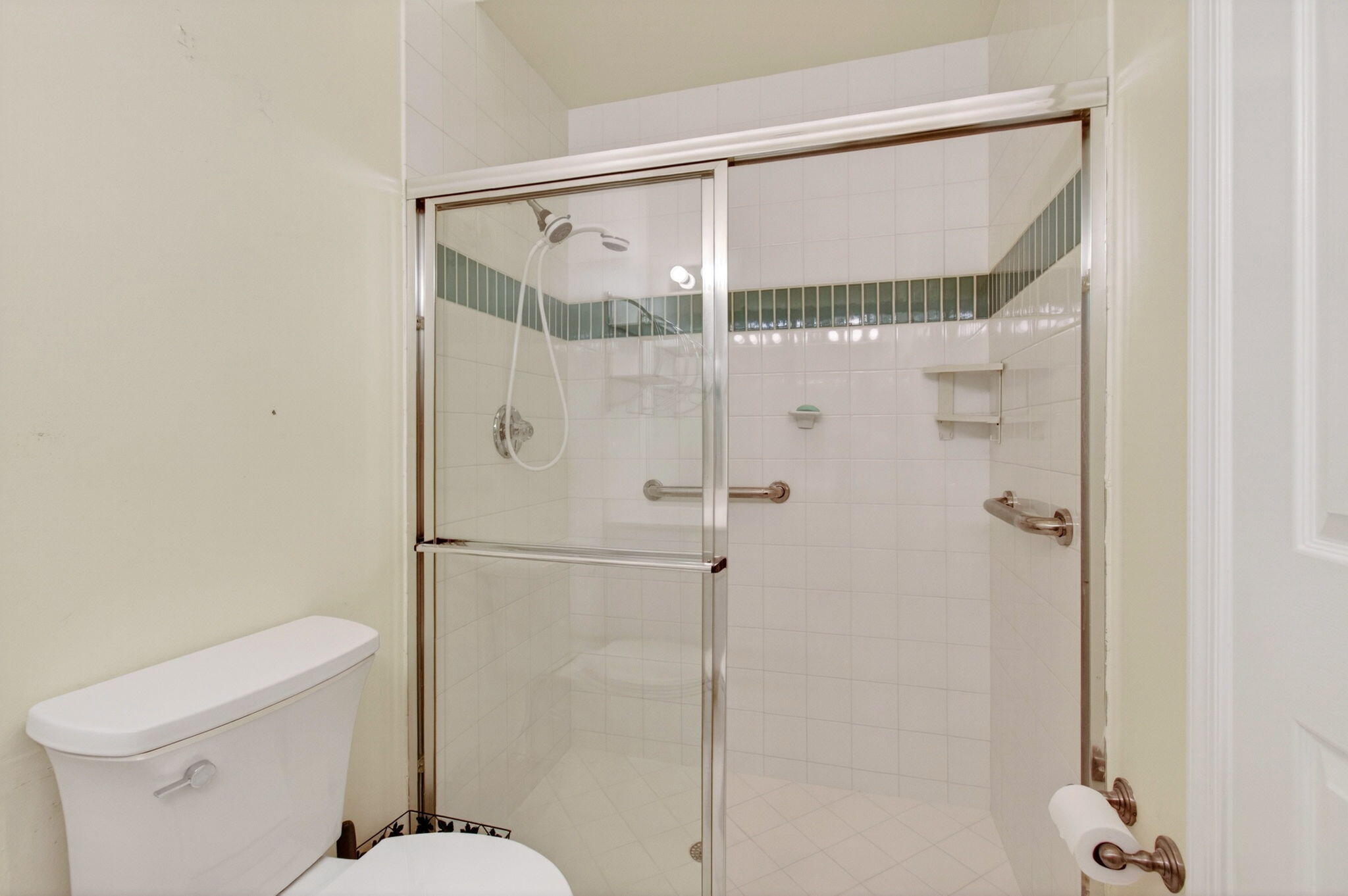 6071 Greenspointe Drive Property Photo 42