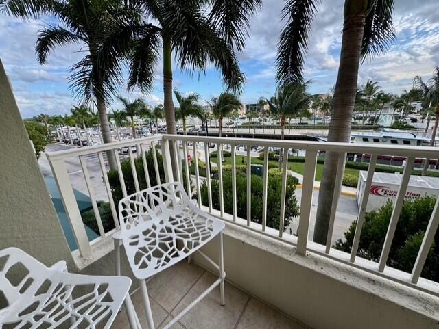 625 Casa Loma Boulevard 304 Property Photo 9