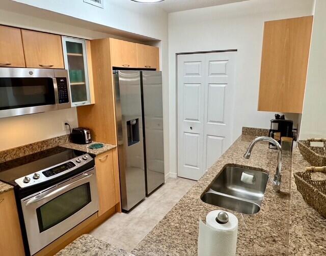 625 Casa Loma Boulevard 304 Property Photo 24