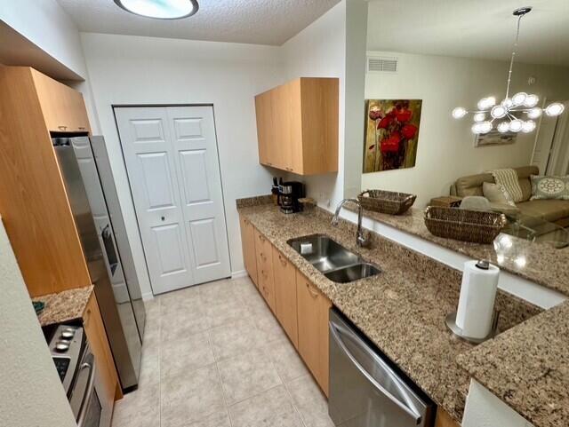 625 Casa Loma Boulevard 304 Property Photo 25