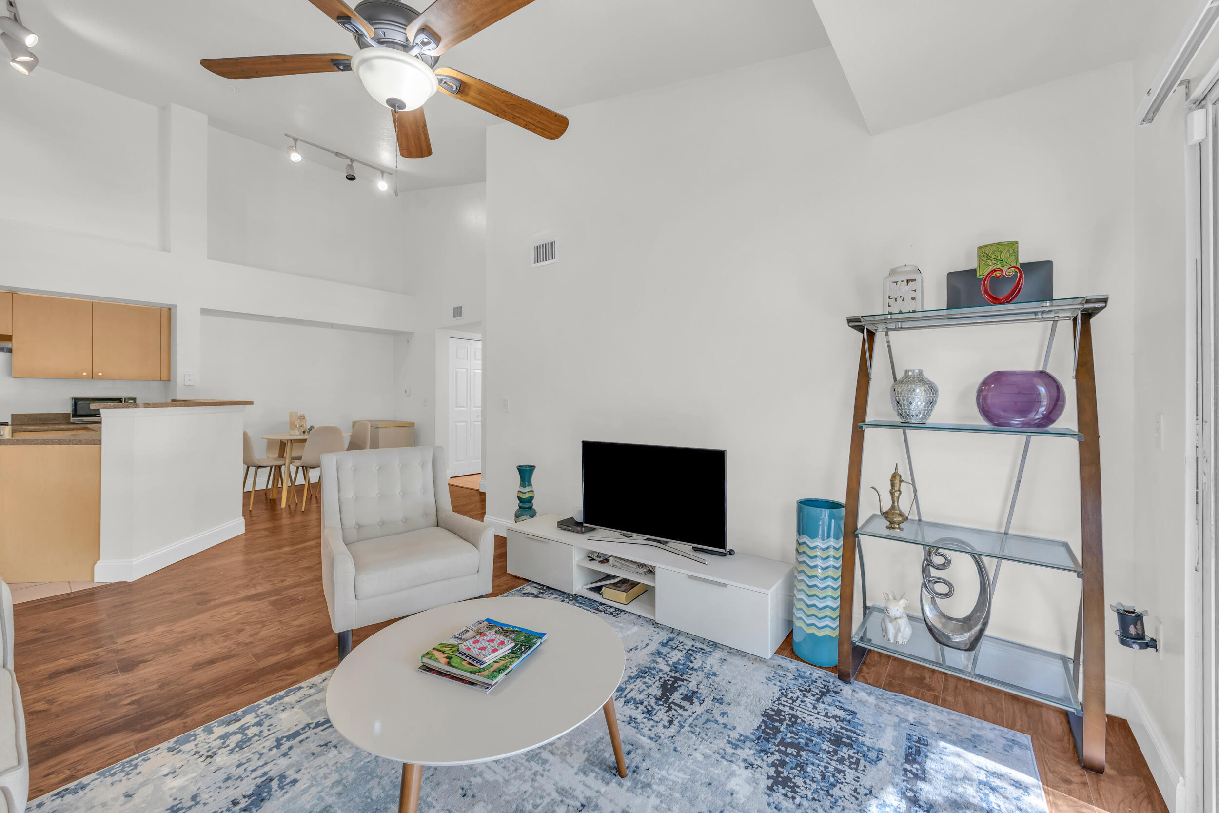 4241 San Marino Boulevard 207 Property Photo 11