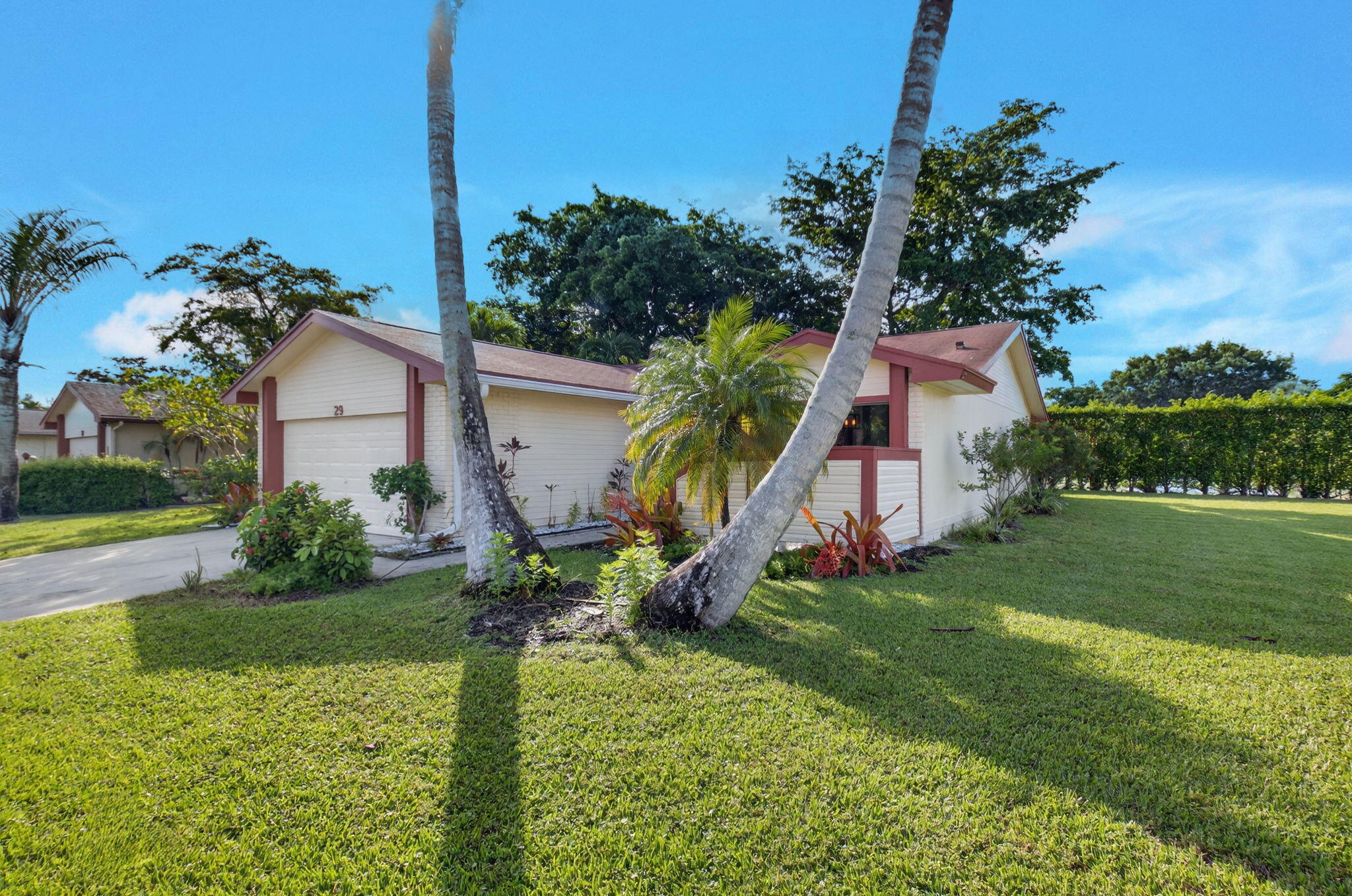 29 Fawlkland Circle Property Photo 1