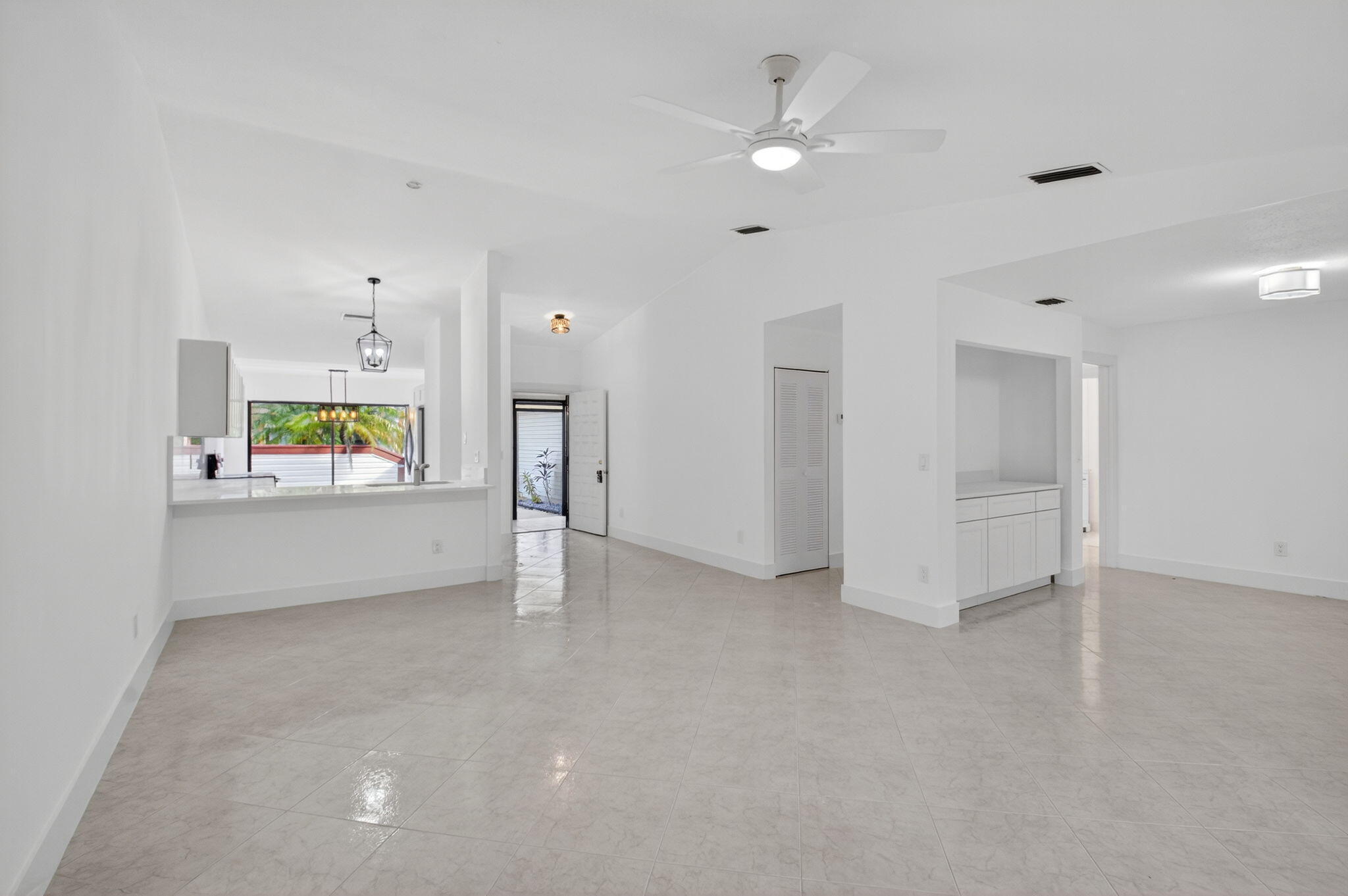 29 Fawlkland Circle Property Photo 13