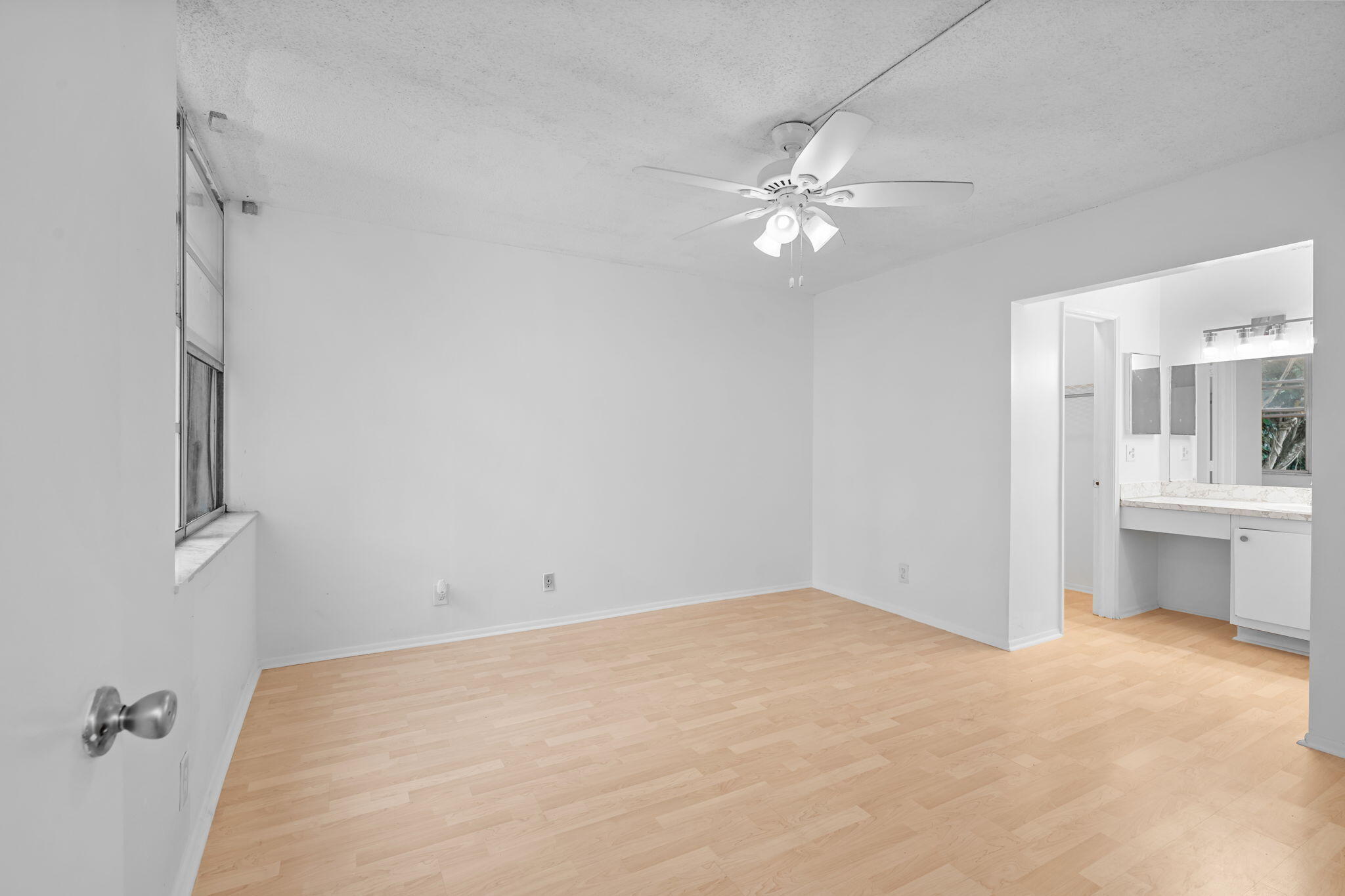 9470 Live Oak Place 204 Property Photo 28