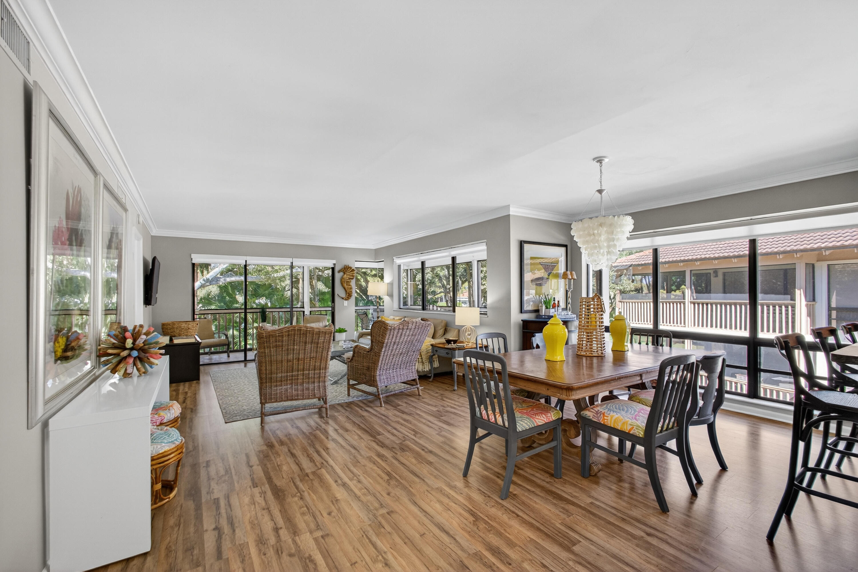 605 Brackenwood Cove Property Photo 4