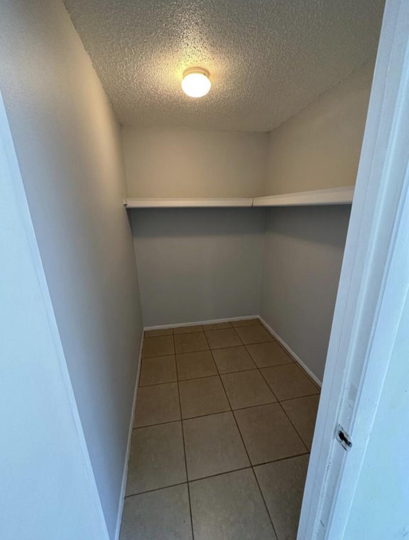 13933/931 First Street Property Photo 21