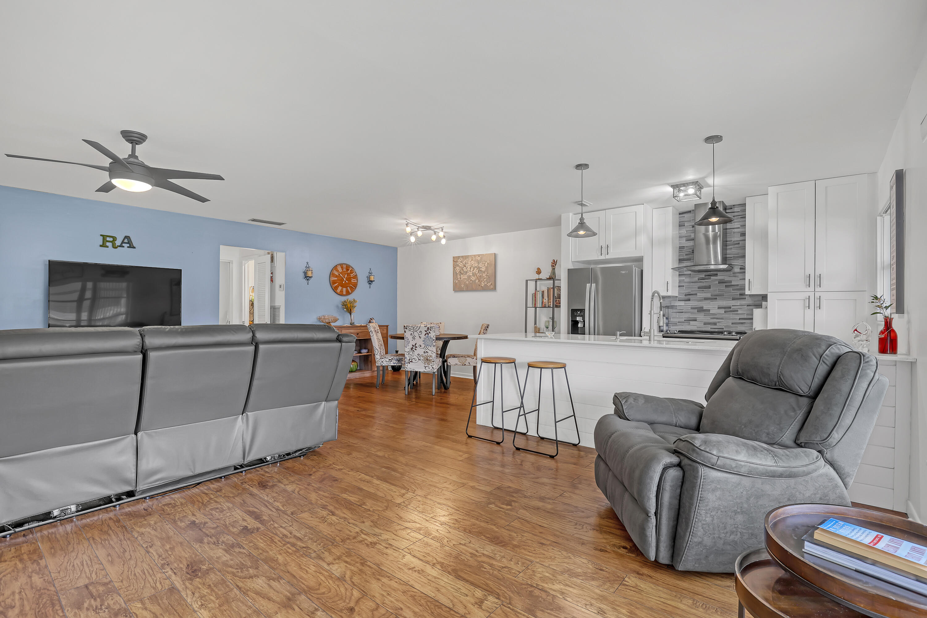 245 Main Boulevard B Property Photo 5