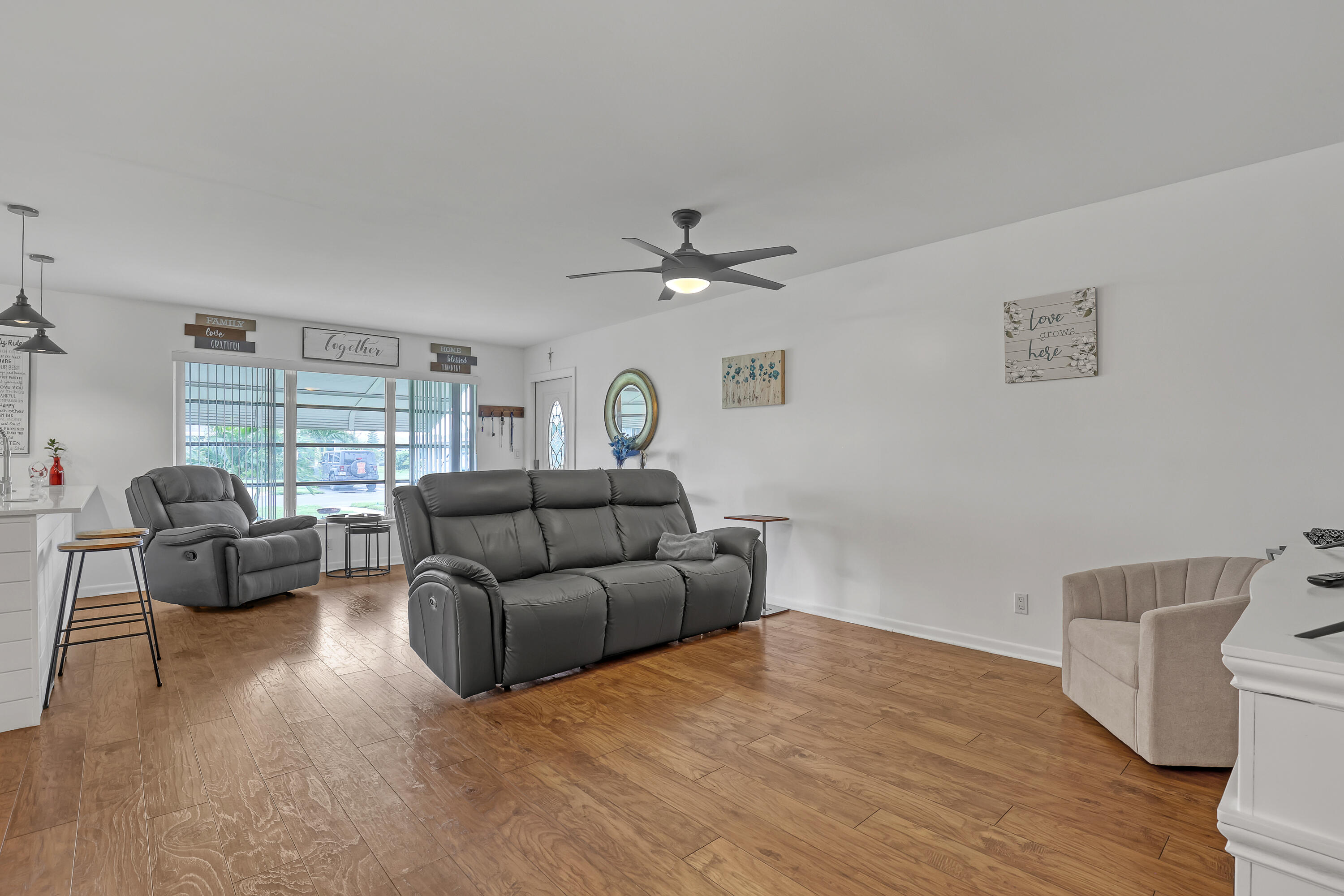 245 Main Boulevard B Property Photo 7