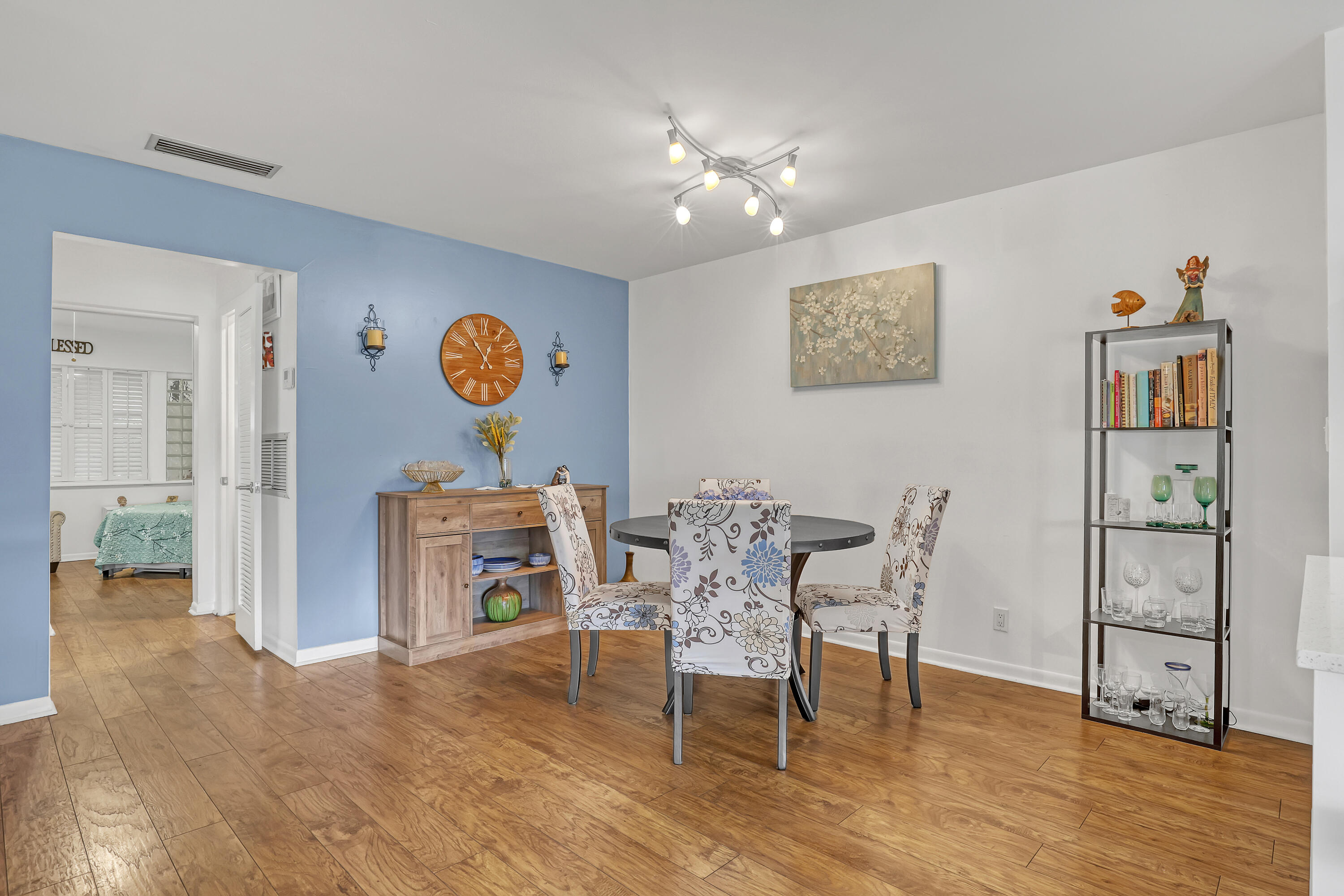 245 Main Boulevard B Property Photo 9