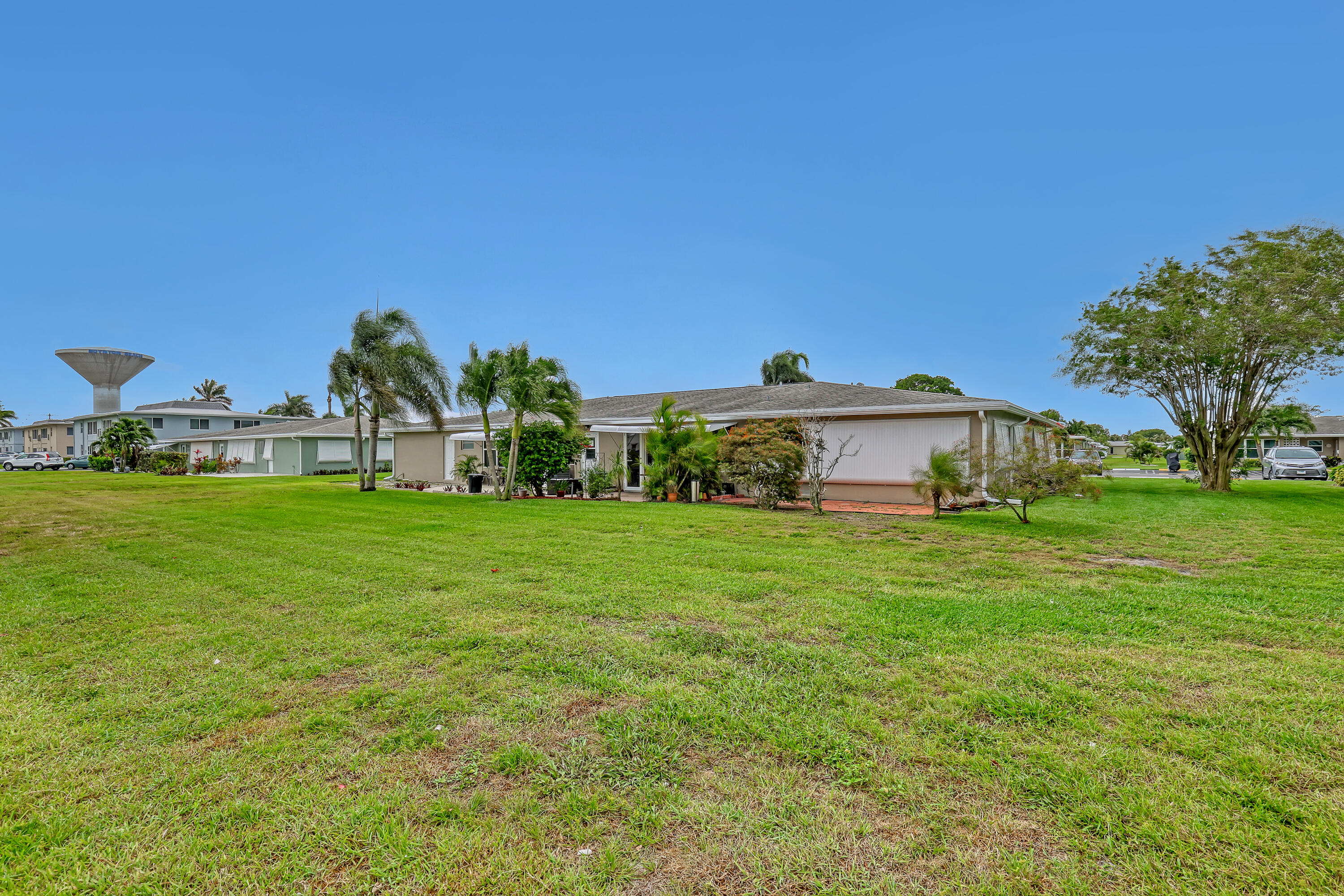 245 Main Boulevard B Property Photo 27
