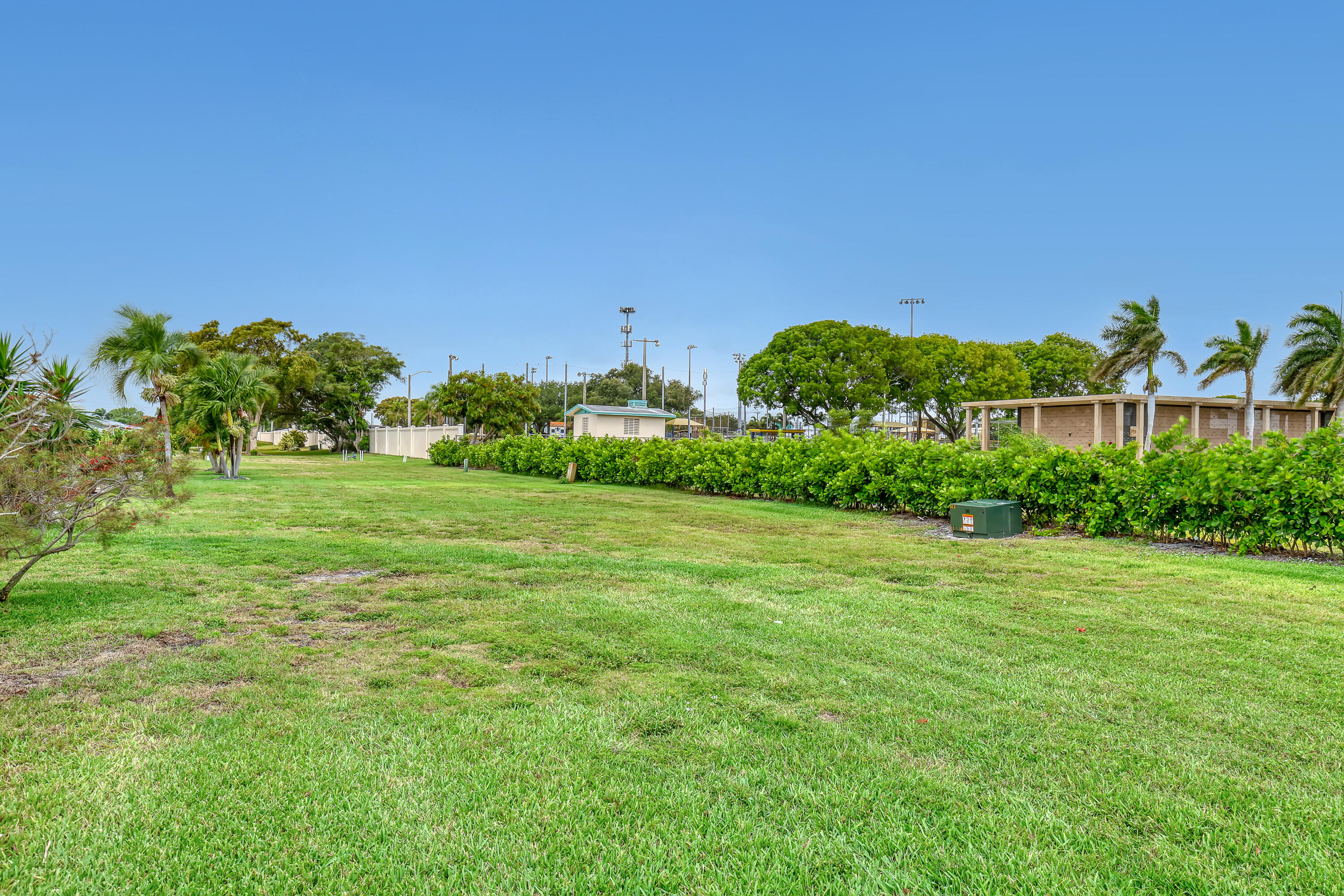 245 Main Boulevard B Property Photo 29
