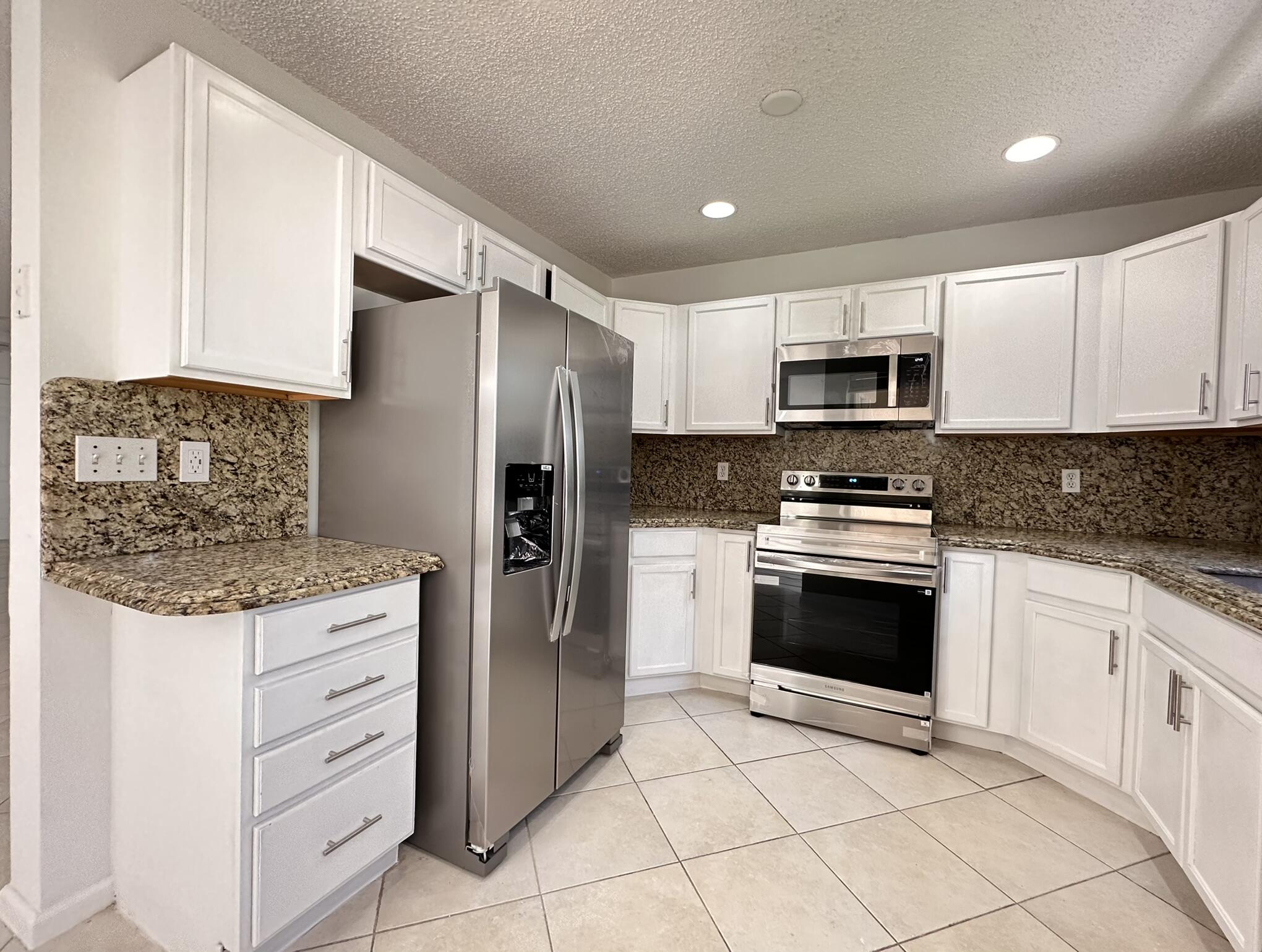 703 Crosswinds Drive Property Photo 3