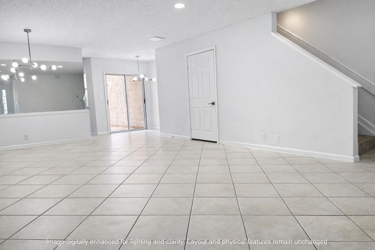 703 Crosswinds Drive Property Photo 4