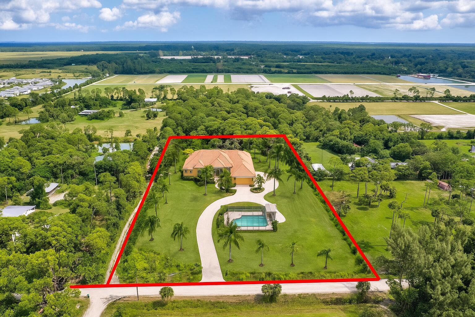 15532 43rd Road N Property Photo 1