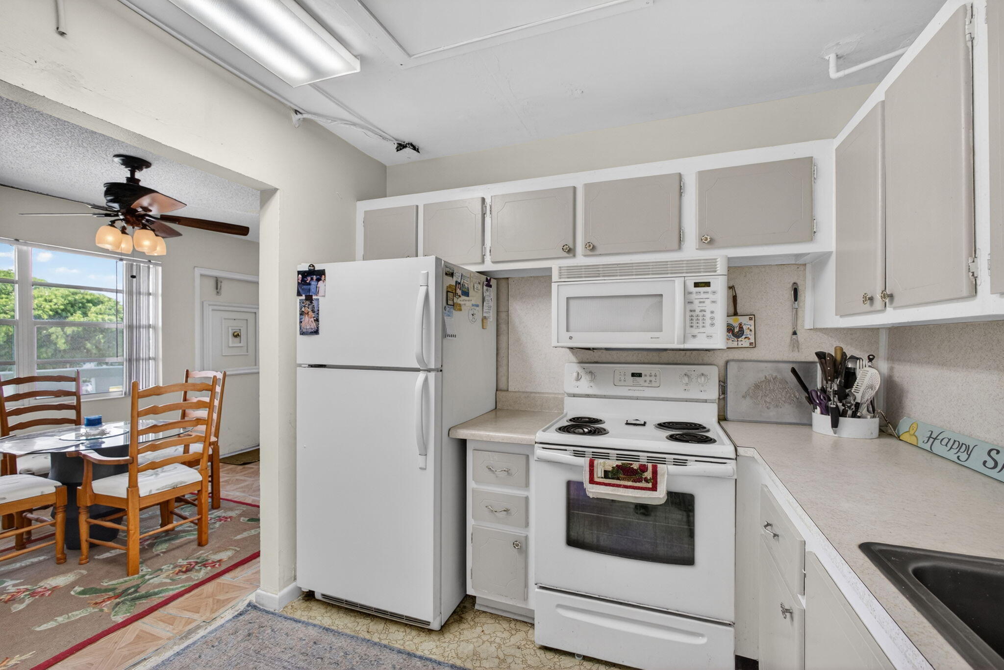 348 Wellington H Property Photo 8