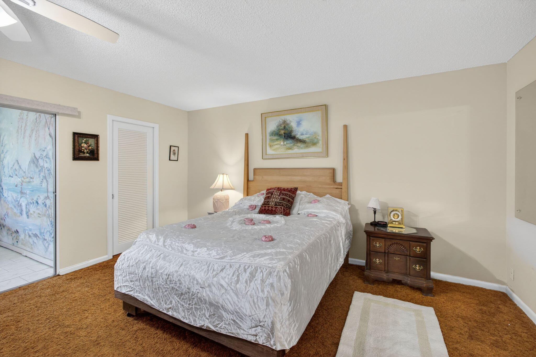 348 Wellington H Property Photo 12