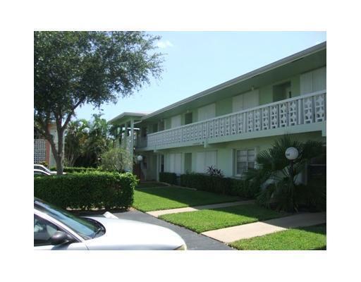 1561 NW 20th Avenue 101