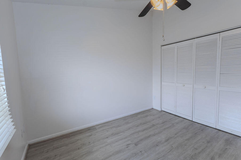 9127 Sw 21st Street E Property Photo 5