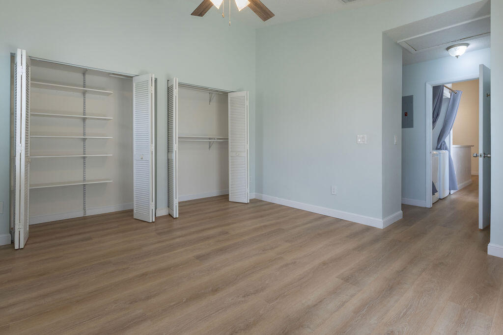 9127 Sw 21st Street E Property Photo 22