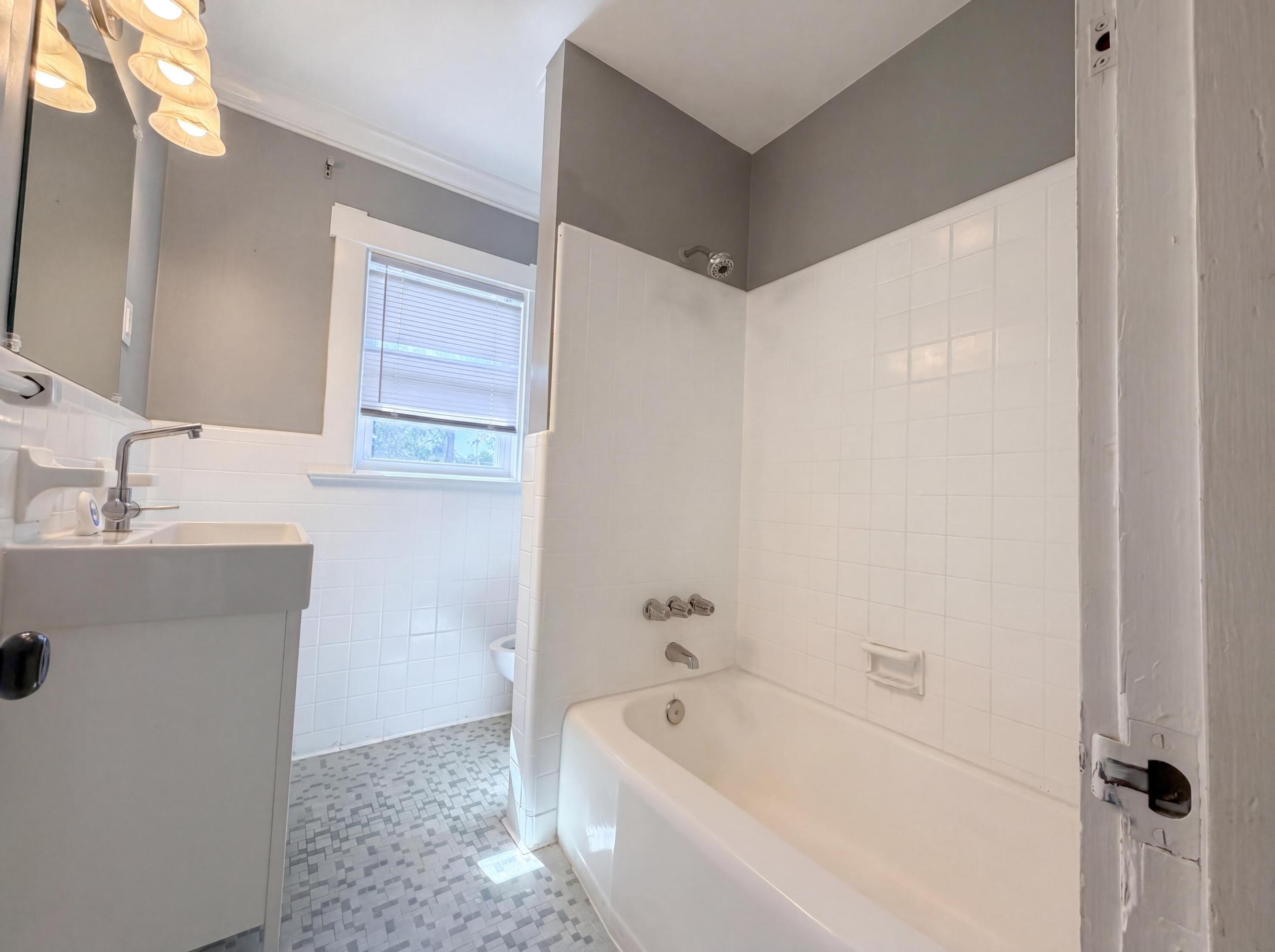 207 S Ocean Breeze Property Photo 23