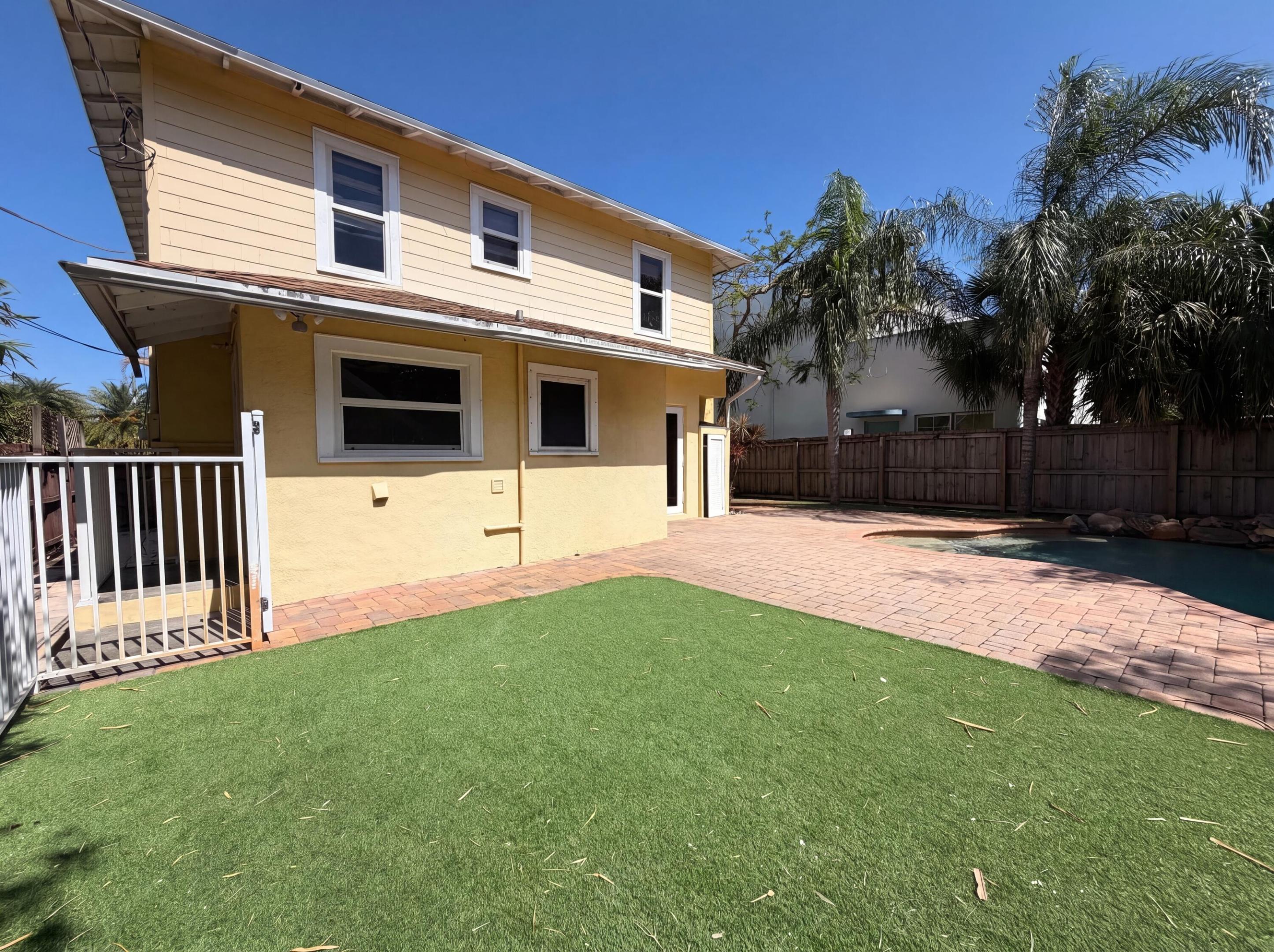 207 S Ocean Breeze Property Photo 26