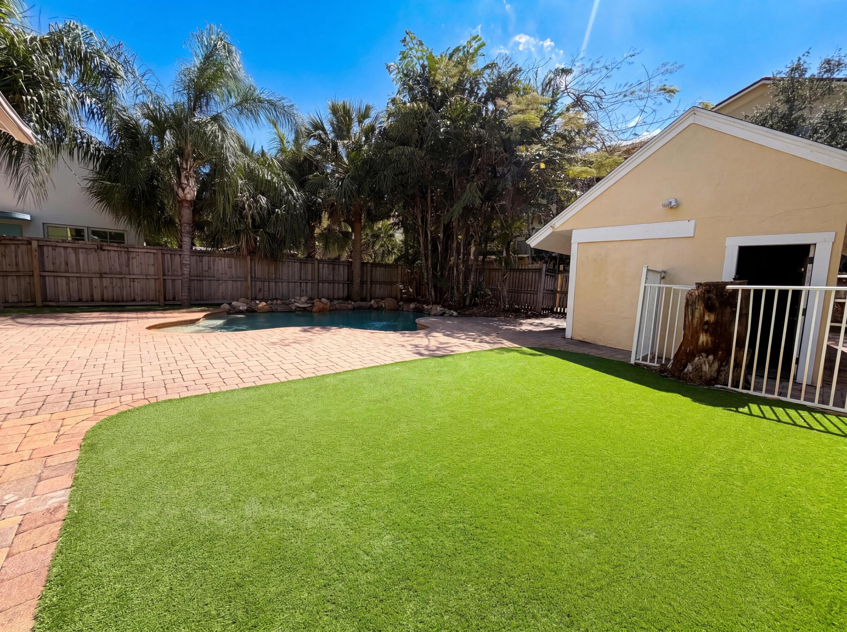 207 S Ocean Breeze Property Photo 30