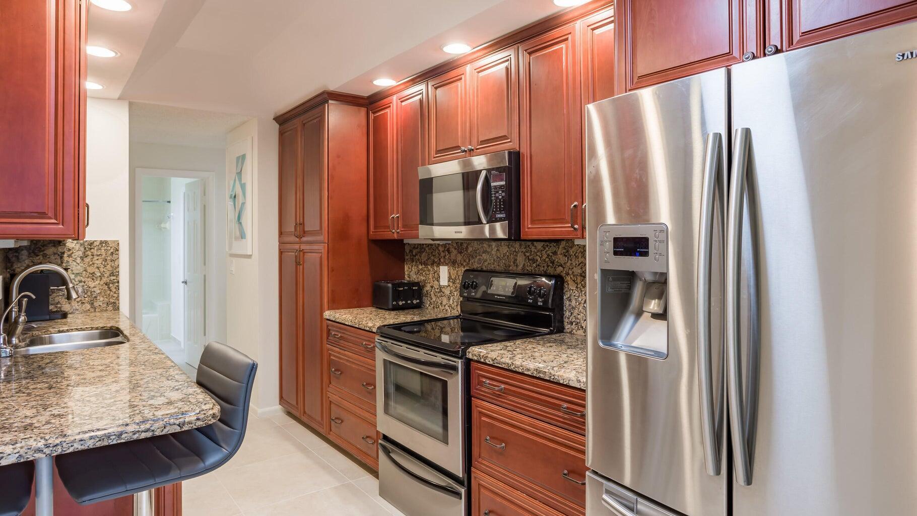7460 La Paz Boulevard 208 Property Photo 9