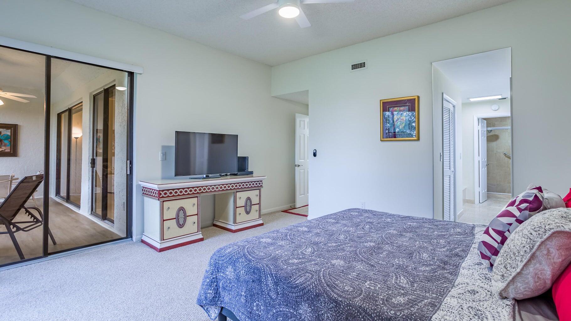 7460 La Paz Boulevard 208 Property Photo 13