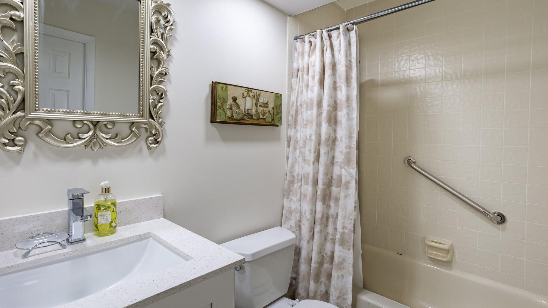 7460 La Paz Boulevard 208 Property Photo 19